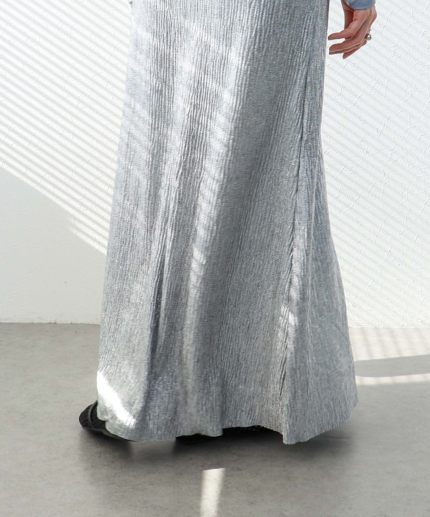 シャイニーロングスカート