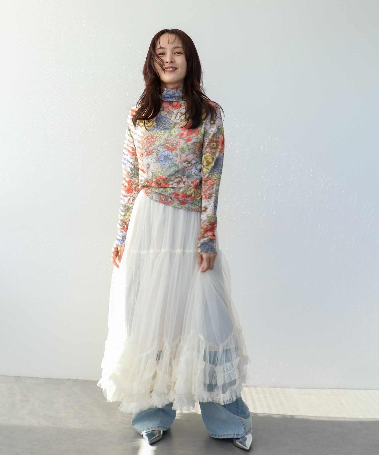 裾ランダムフリルチュールスカート