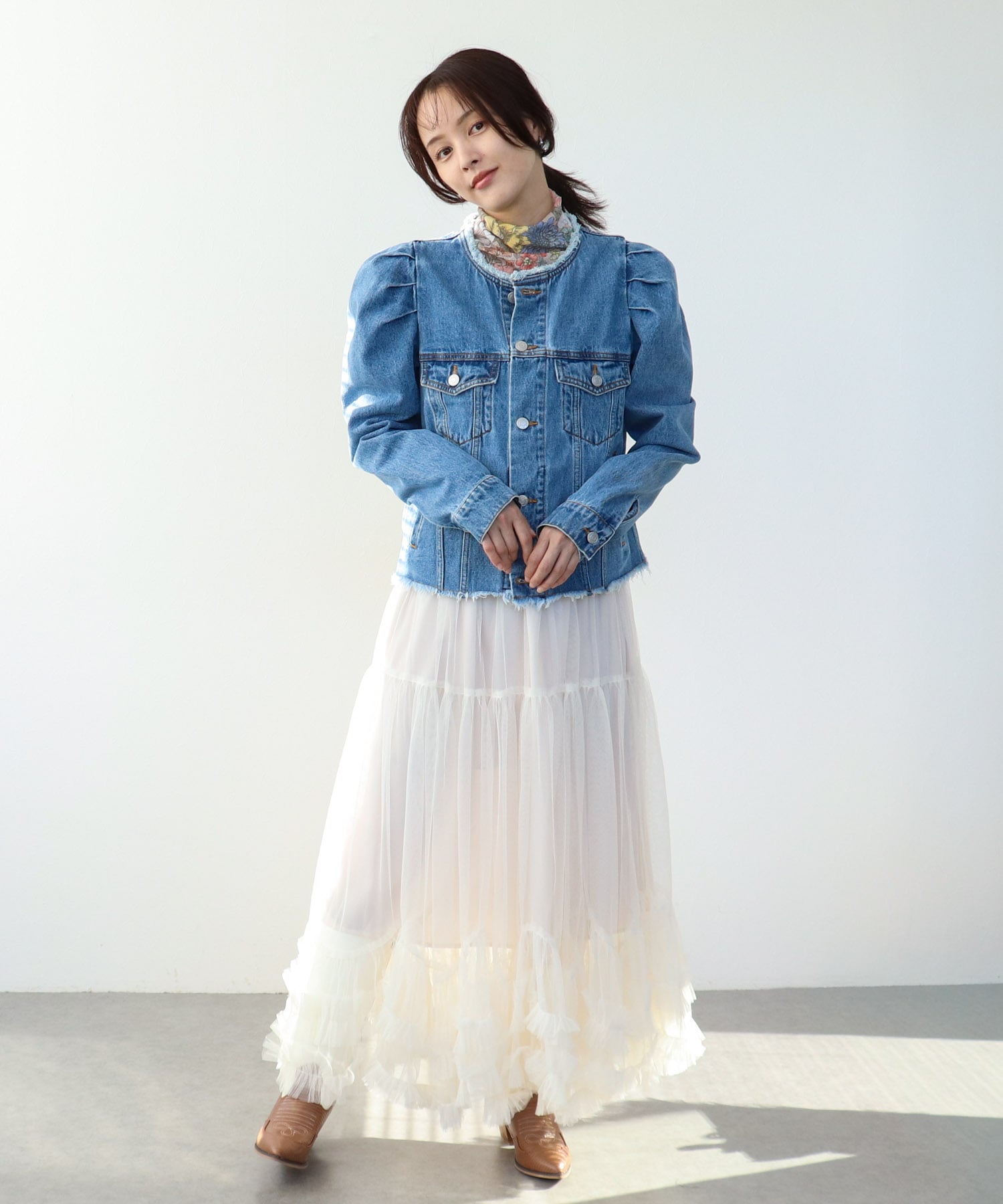 裾ランダムフリルチュールスカート