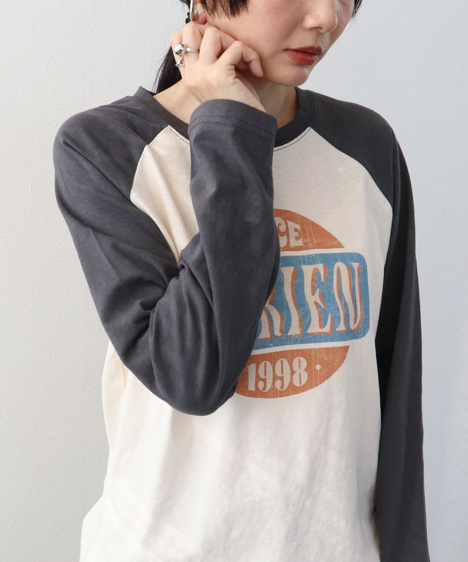 ラグランロンTシャツ