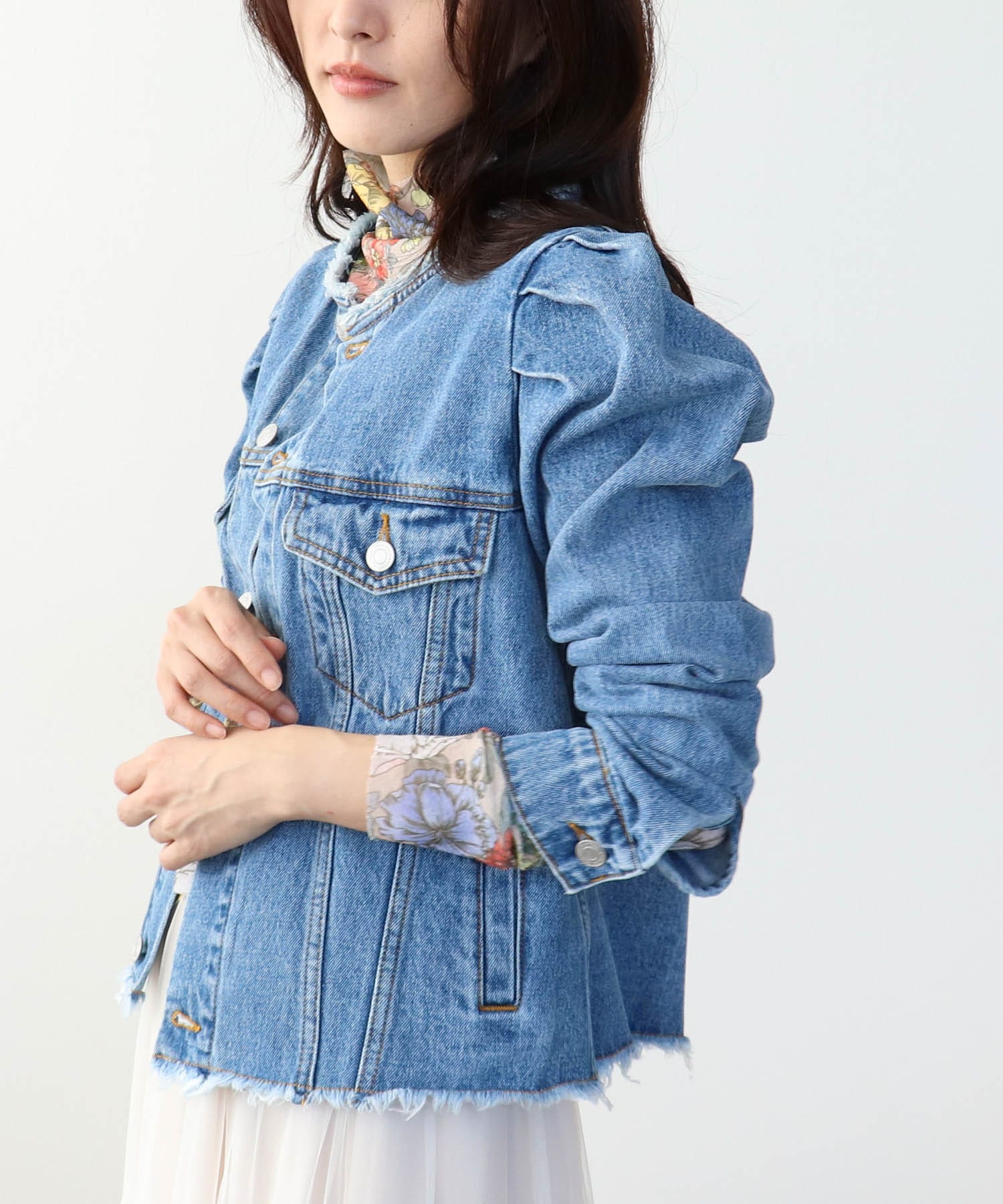 カラーレスデニムジャケット