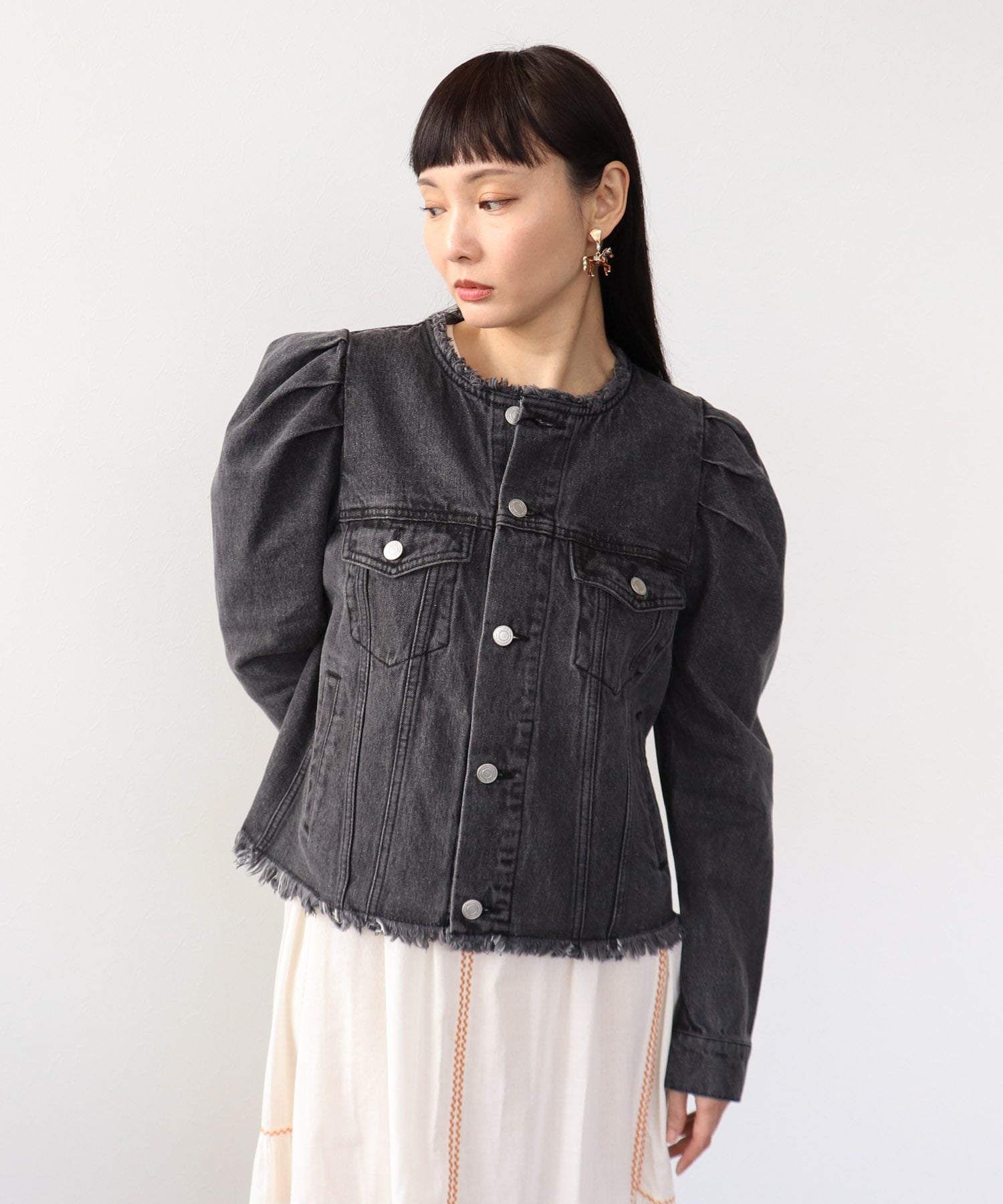 カラーレスデニムジャケット