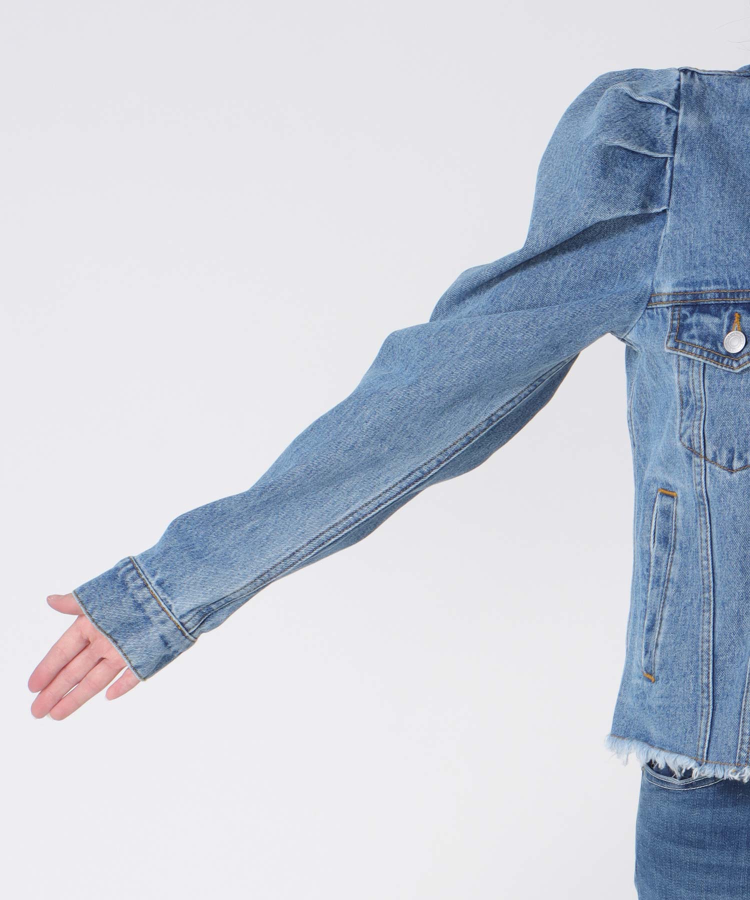 カラーレスデニムジャケット