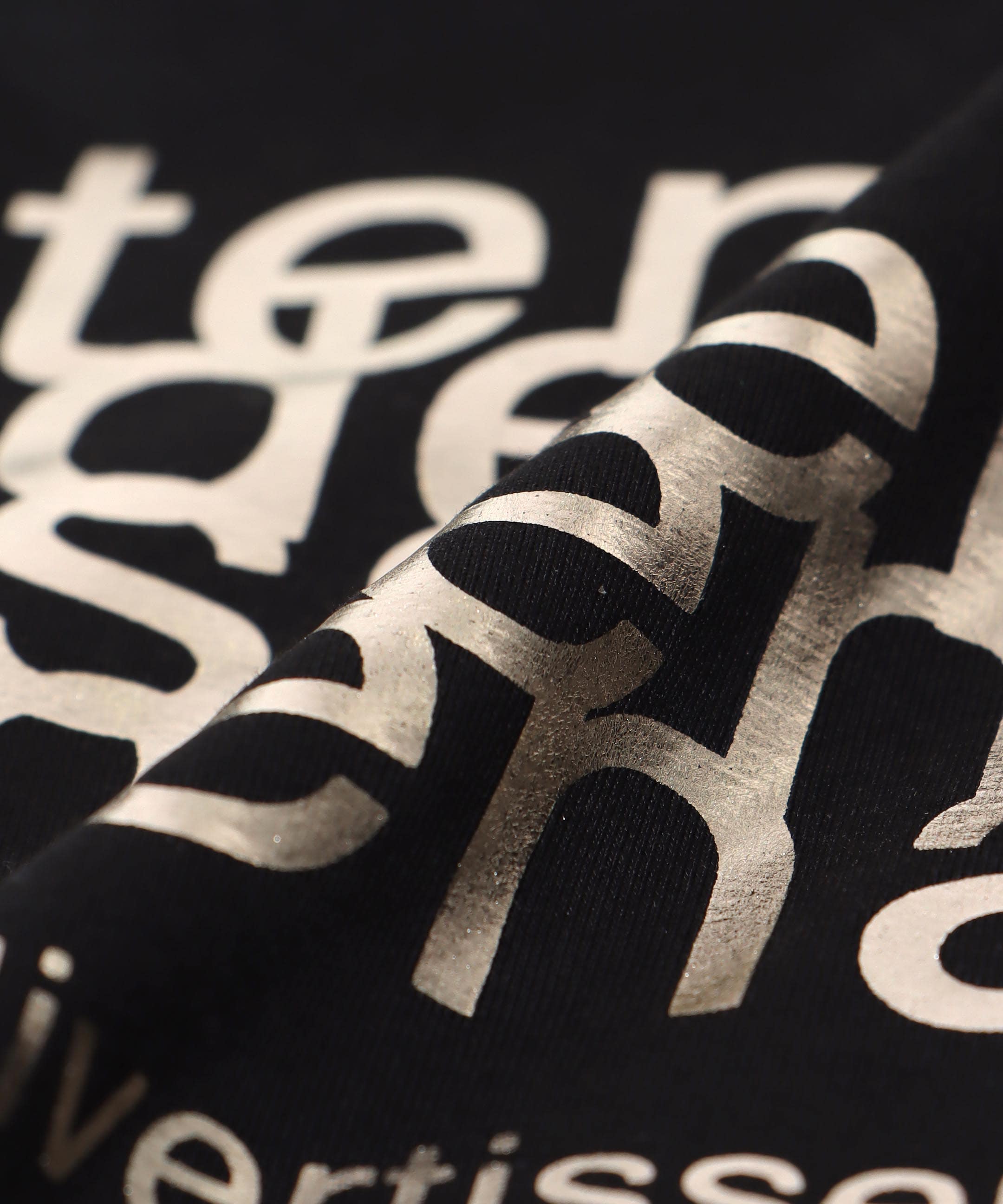 ピンクシルバー箔プリントロンT