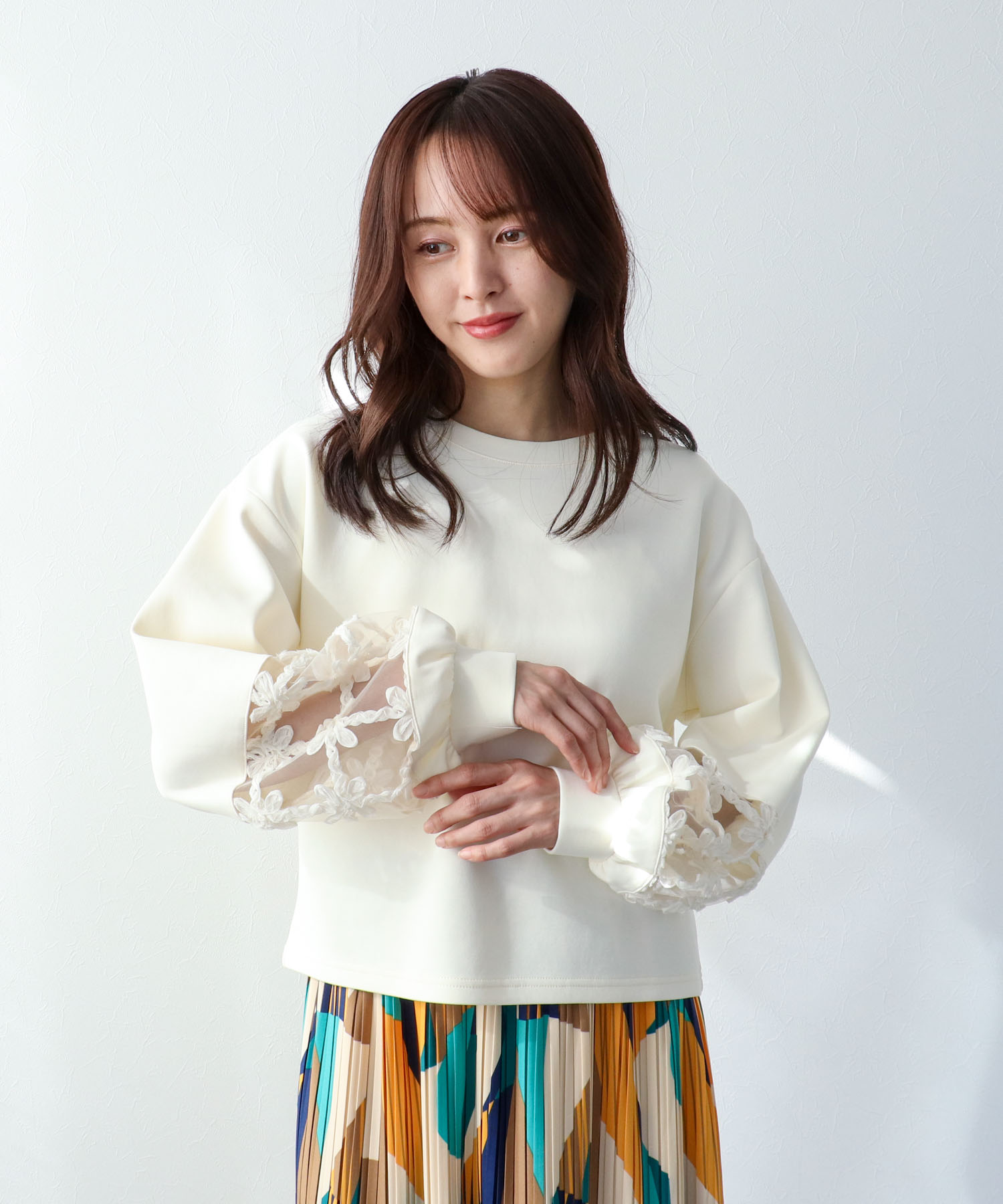 立体レース切替プルオーバー