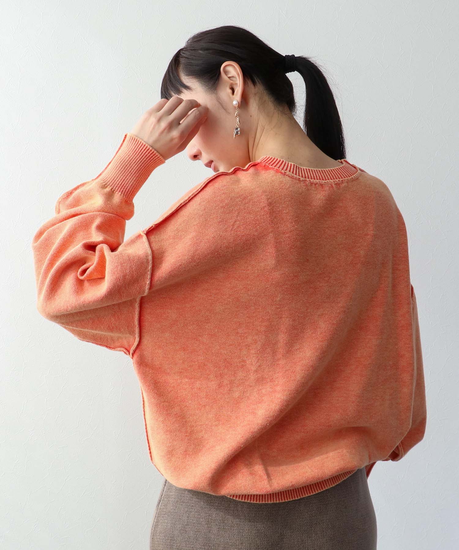 ケミカルウォッシュクルーロゴプルオーバー