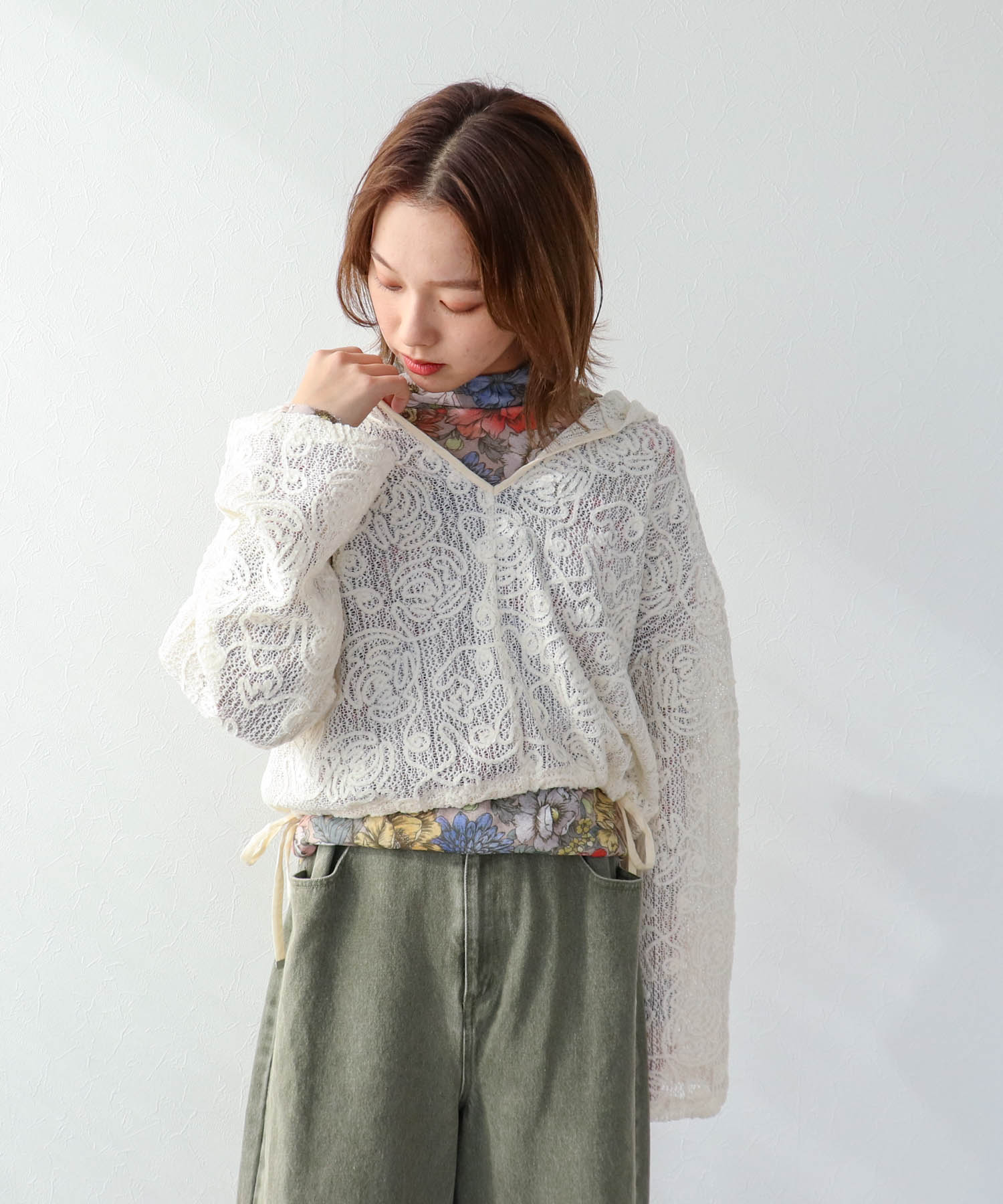 ドロストショートフーディー