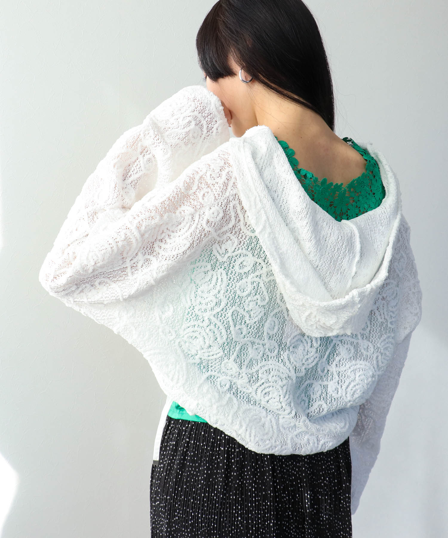 ドロストショートフーディー