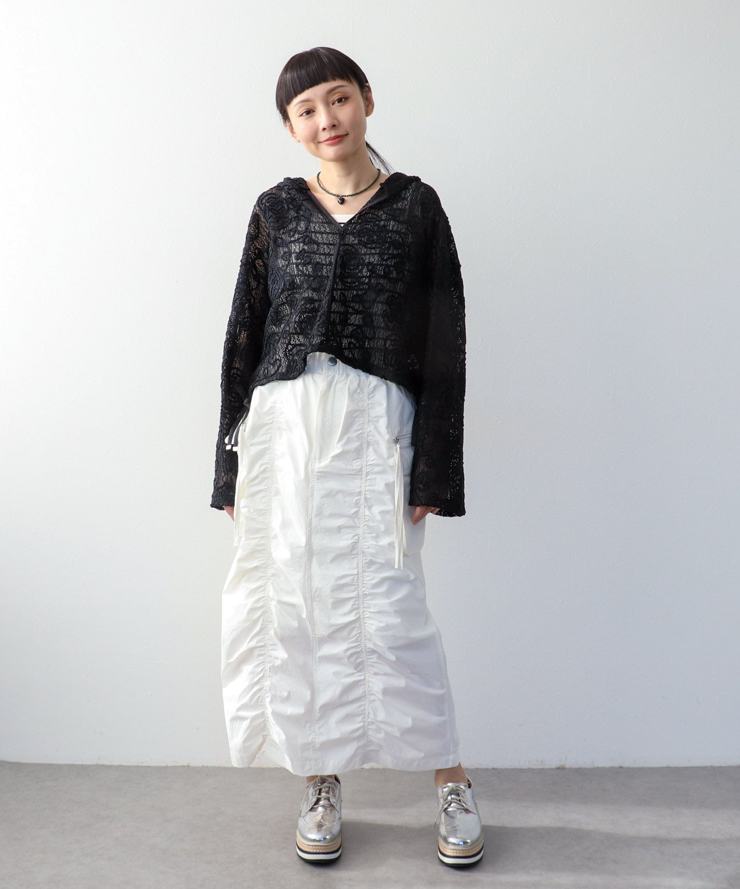 ドロストショートフーディー