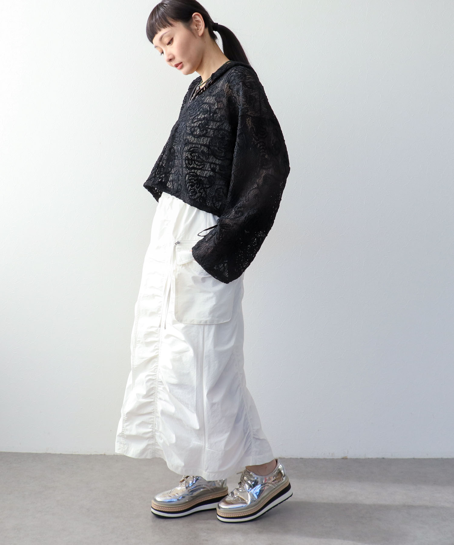 ドロストショートフーディー