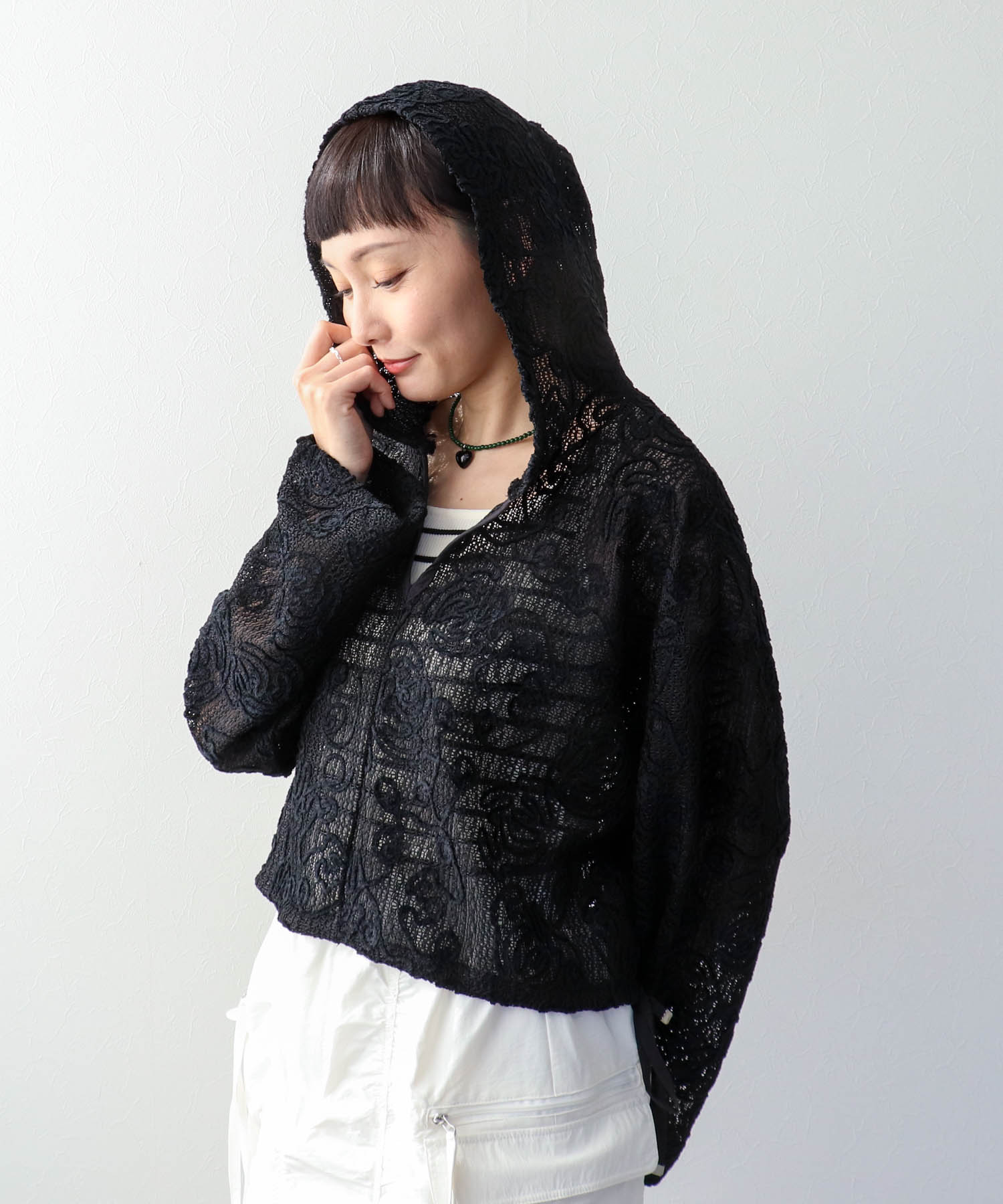 ドロストショートフーディー