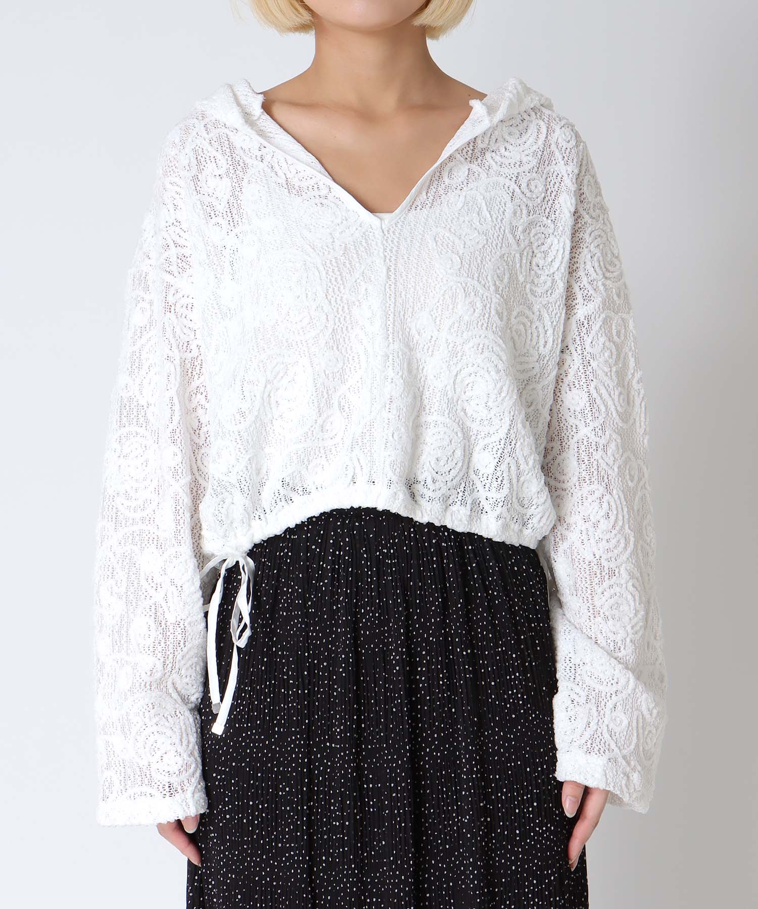 ドロストショートフーディー