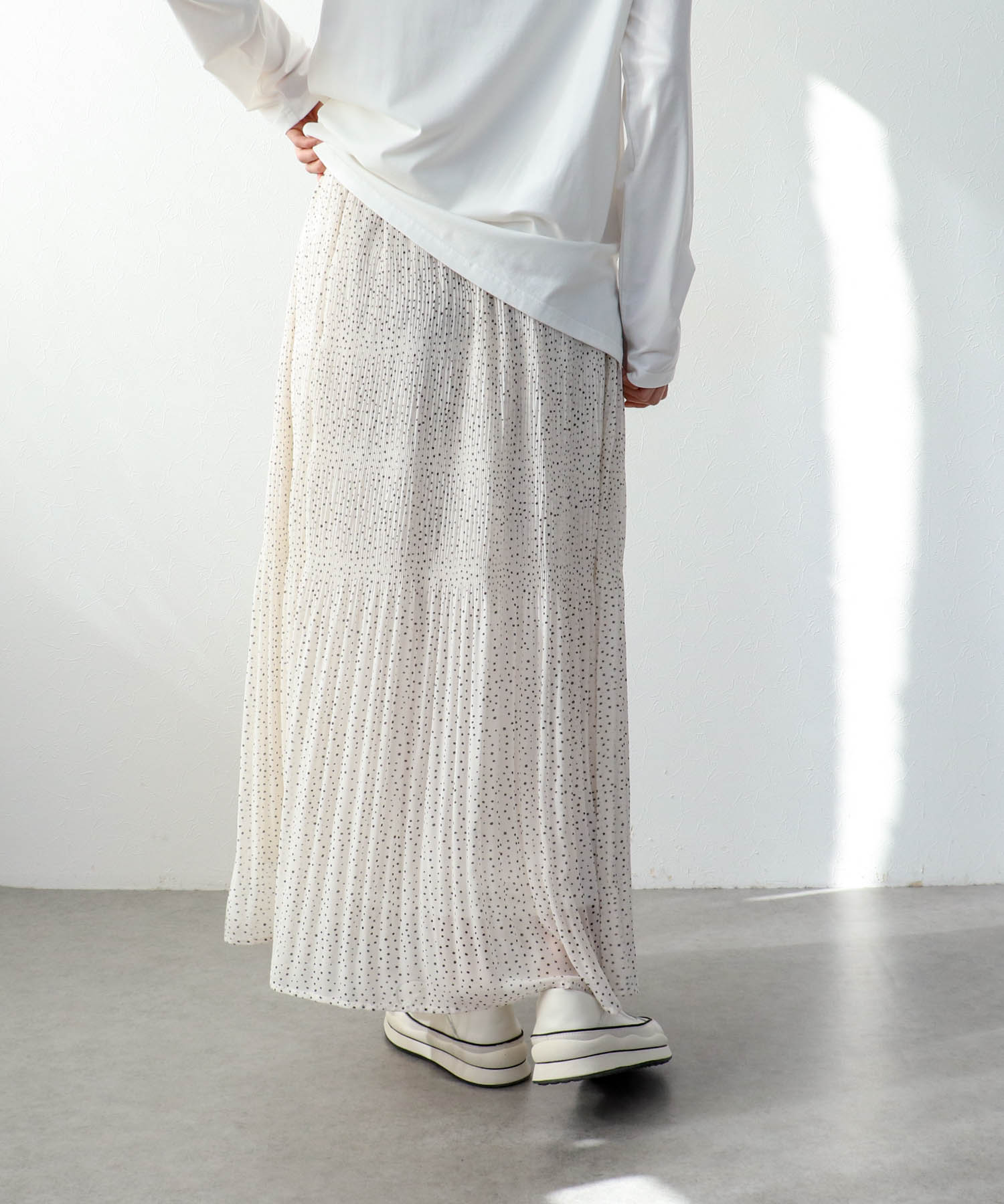 ドットマジョリカプリーツスカート