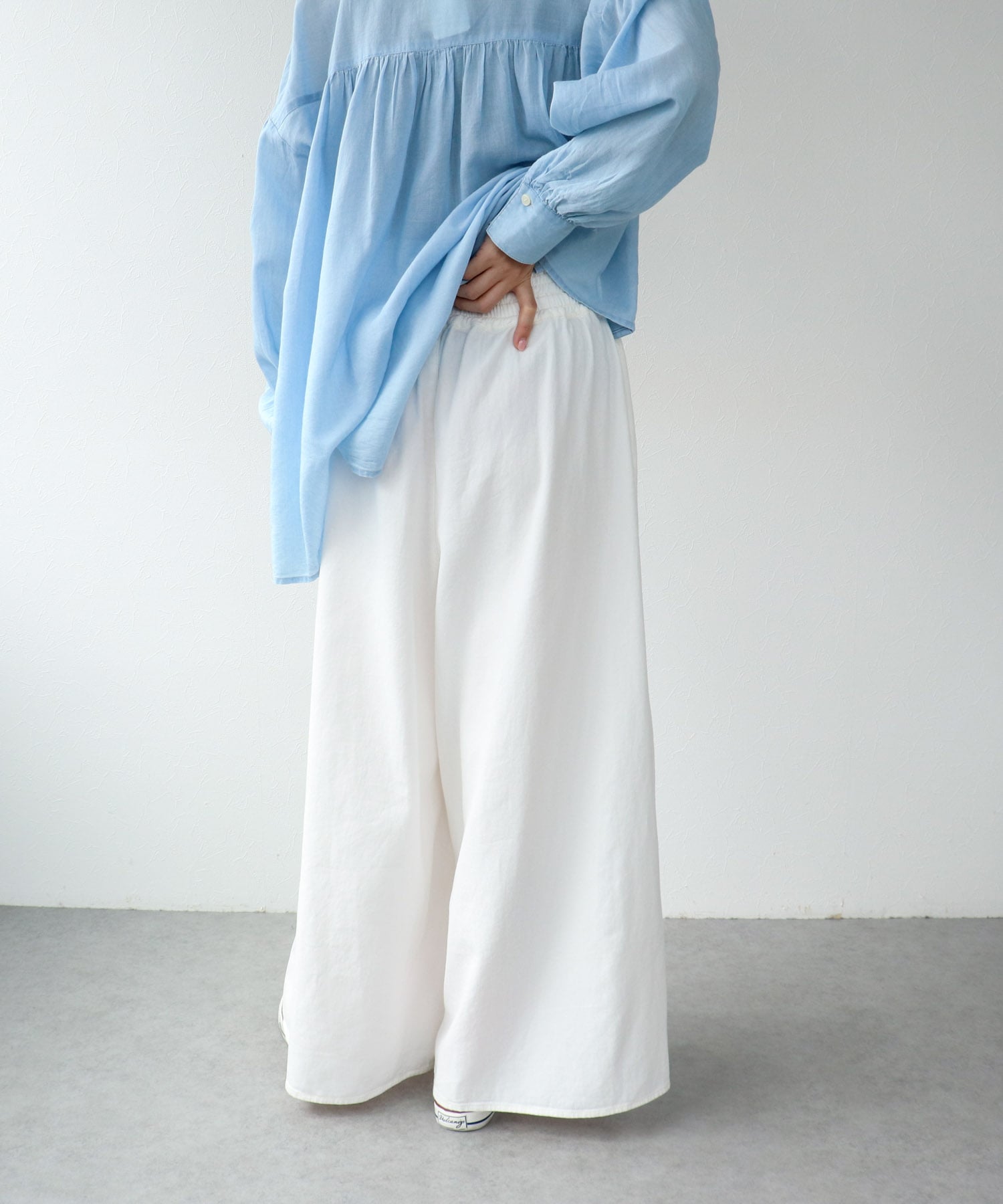 シャーリングギャザーパンツ