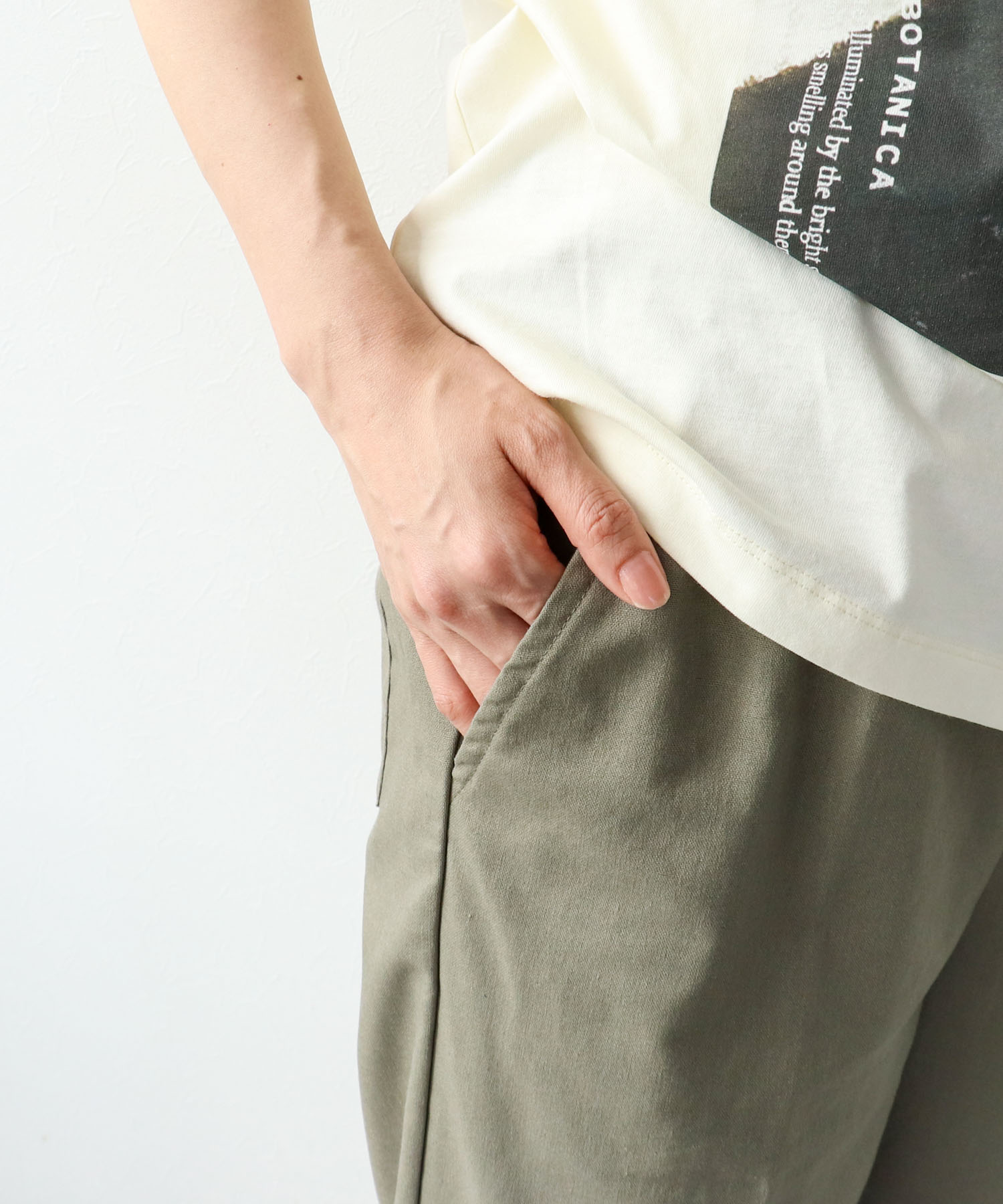 ロールヘムセンタープレスイージーパンツ