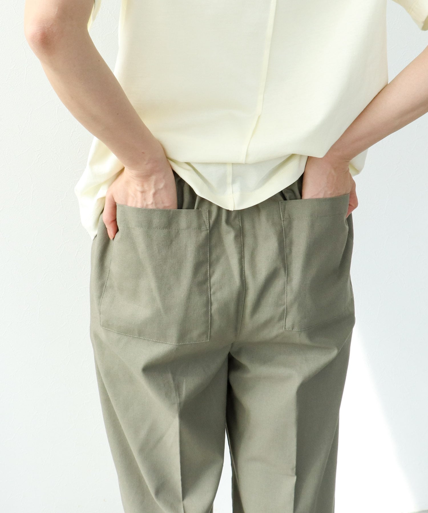 ロールヘムセンタープレスイージーパンツ