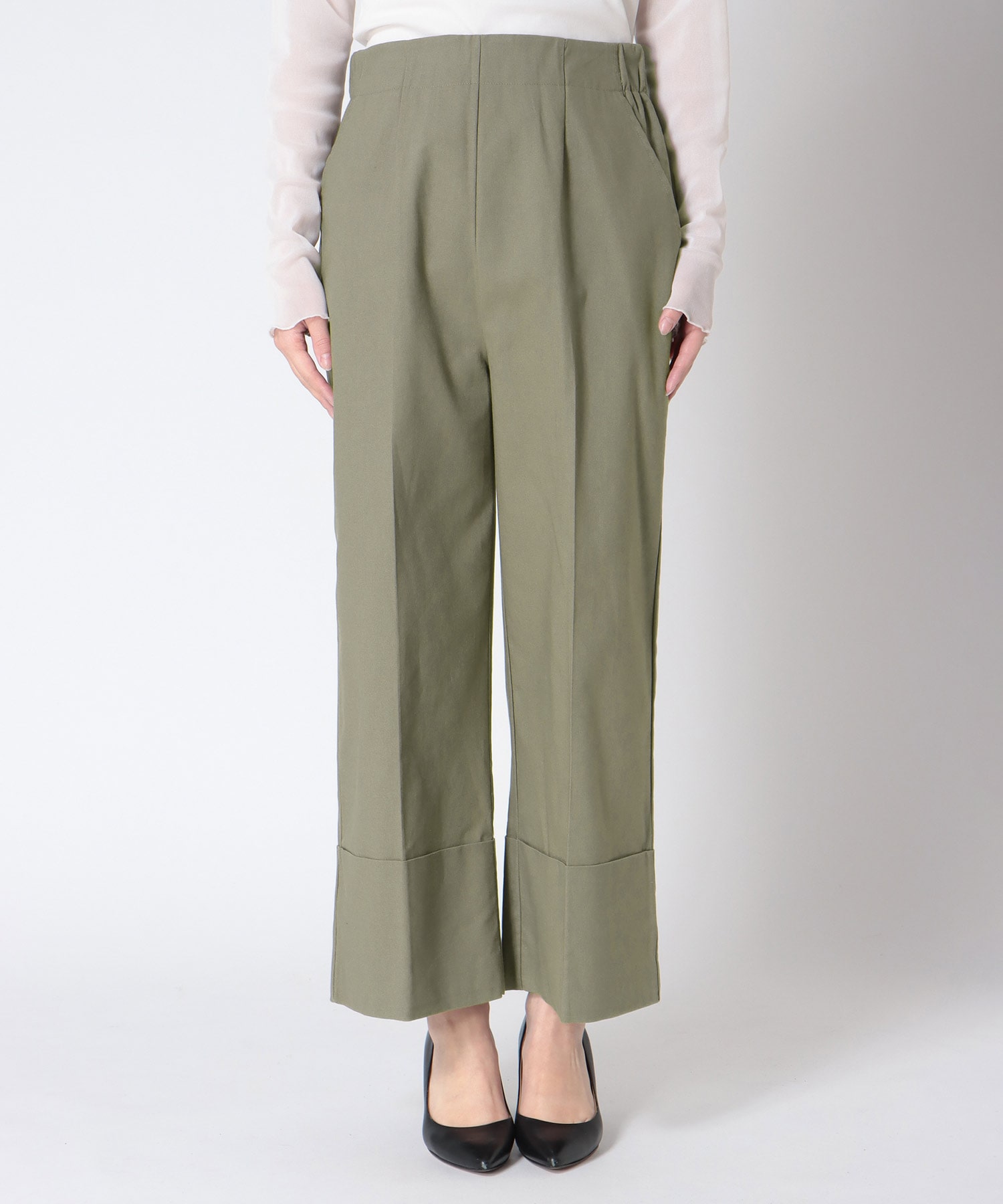 ロールヘムセンタープレスイージーパンツ