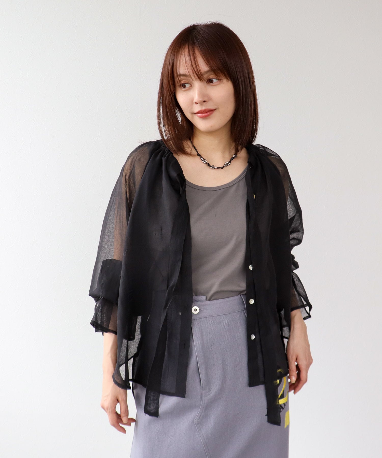 ギャザーリボンカラーブラウス