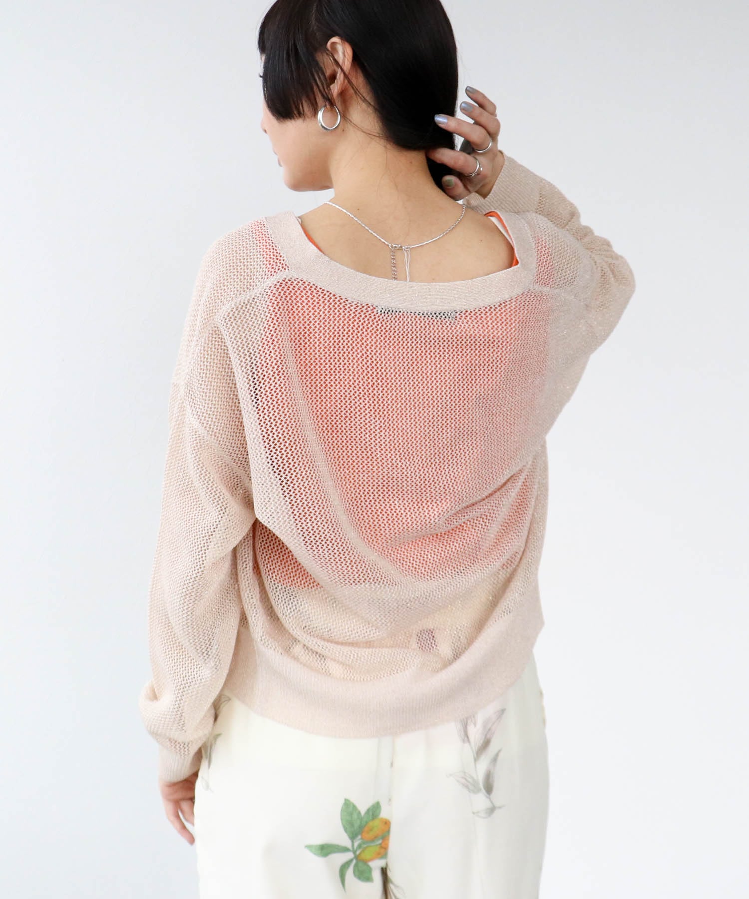 麻タッチラメVネックカーディガン