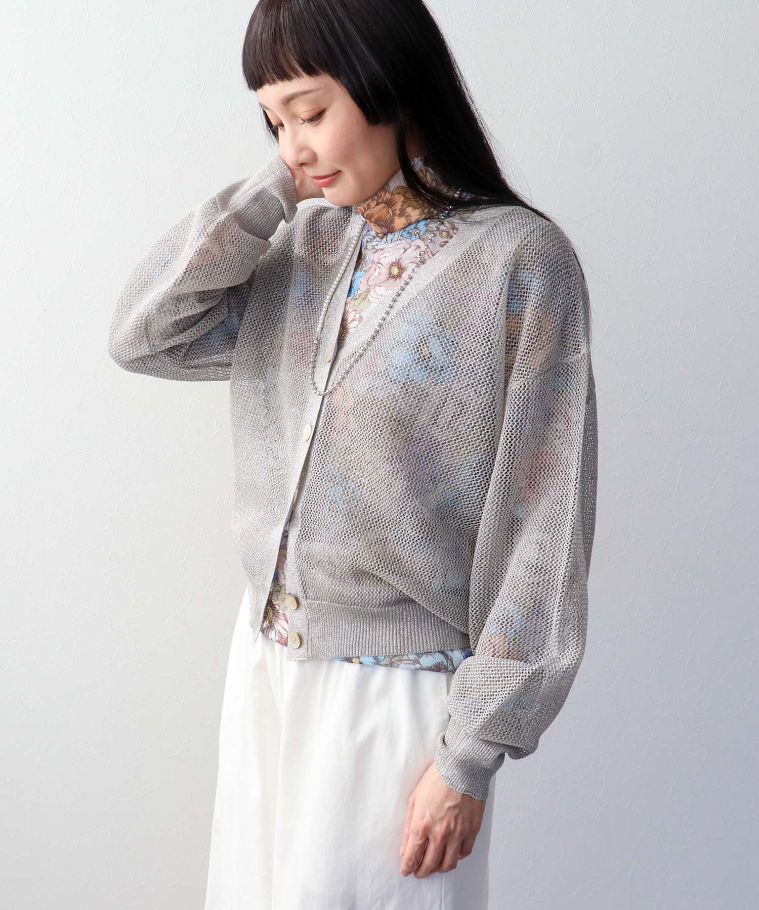 麻タッチラメVネックカーディガン