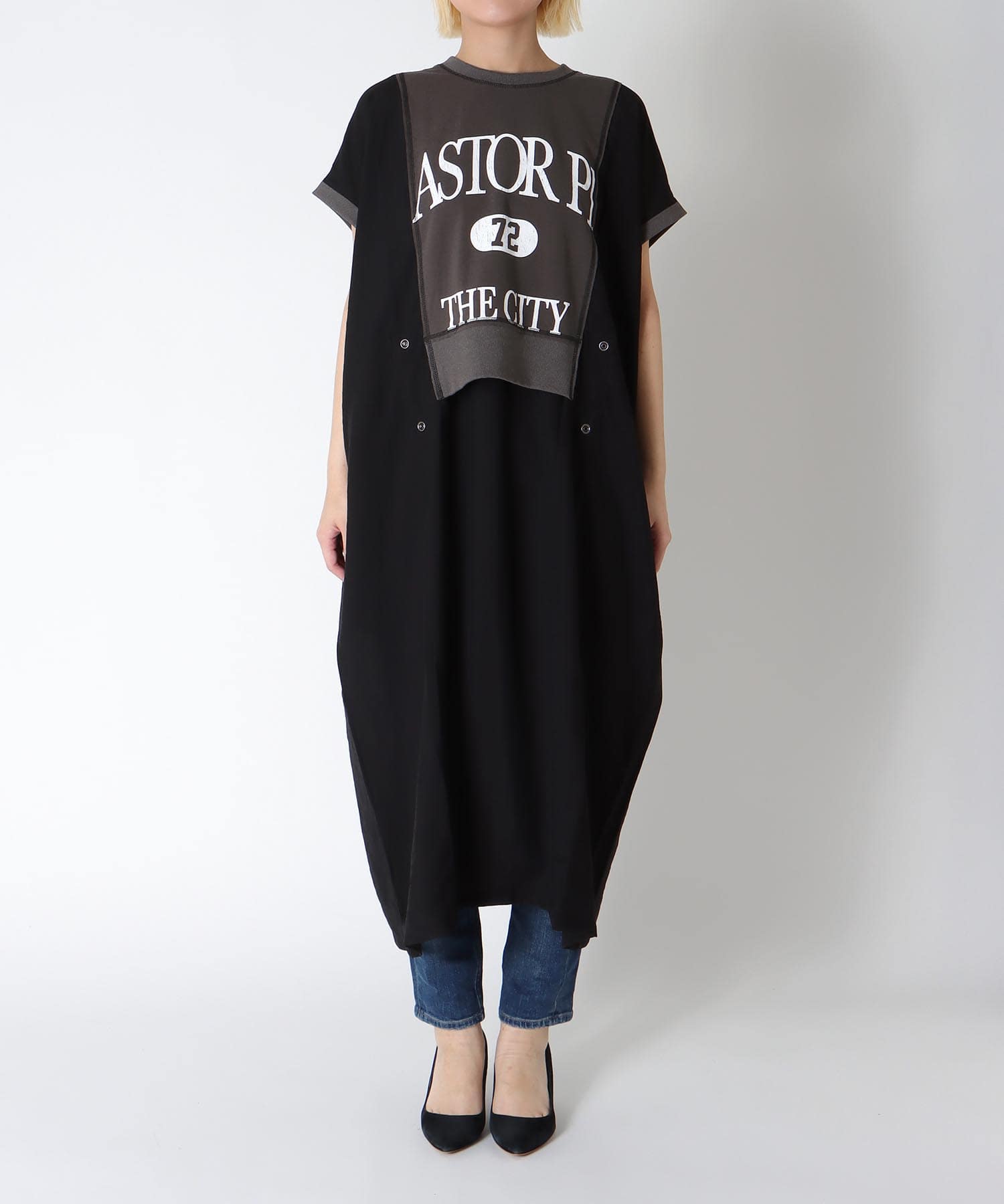 配色切替えリメイク風ロゴワンピース