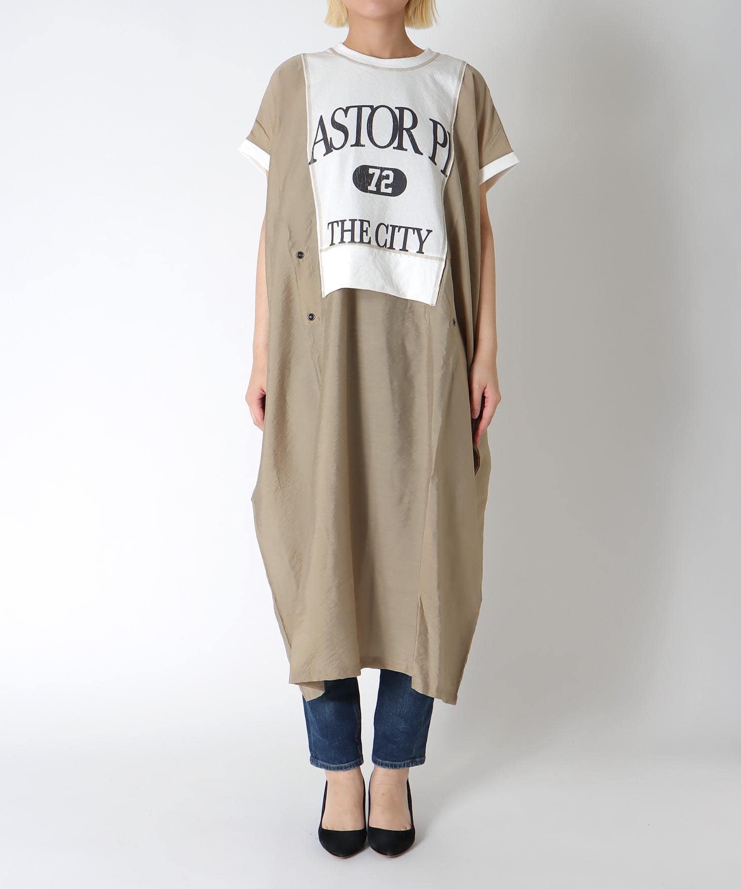 配色切替えリメイク風ロゴワンピース