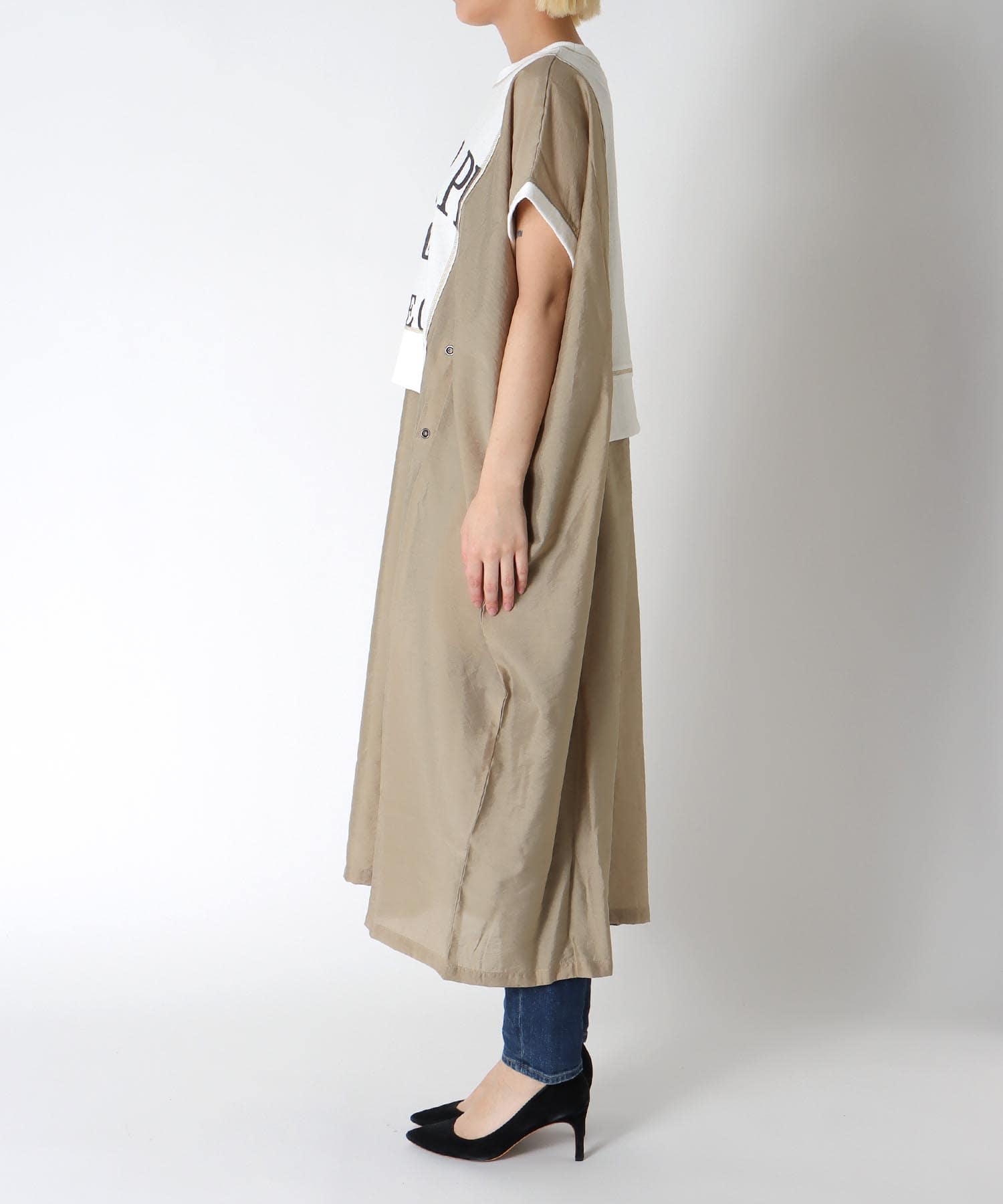 配色切替えリメイク風ロゴワンピース