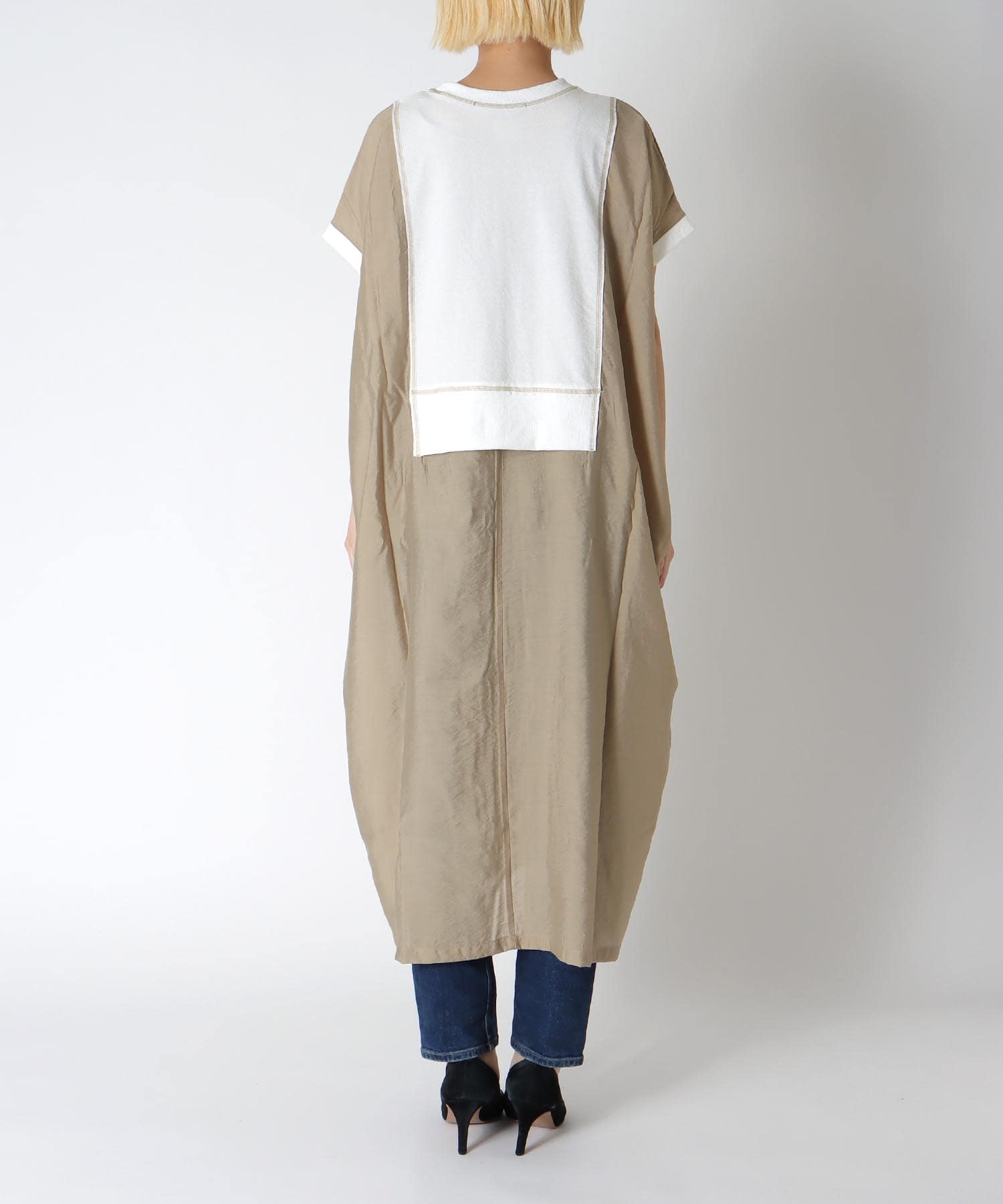 配色切替えリメイク風ロゴワンピース