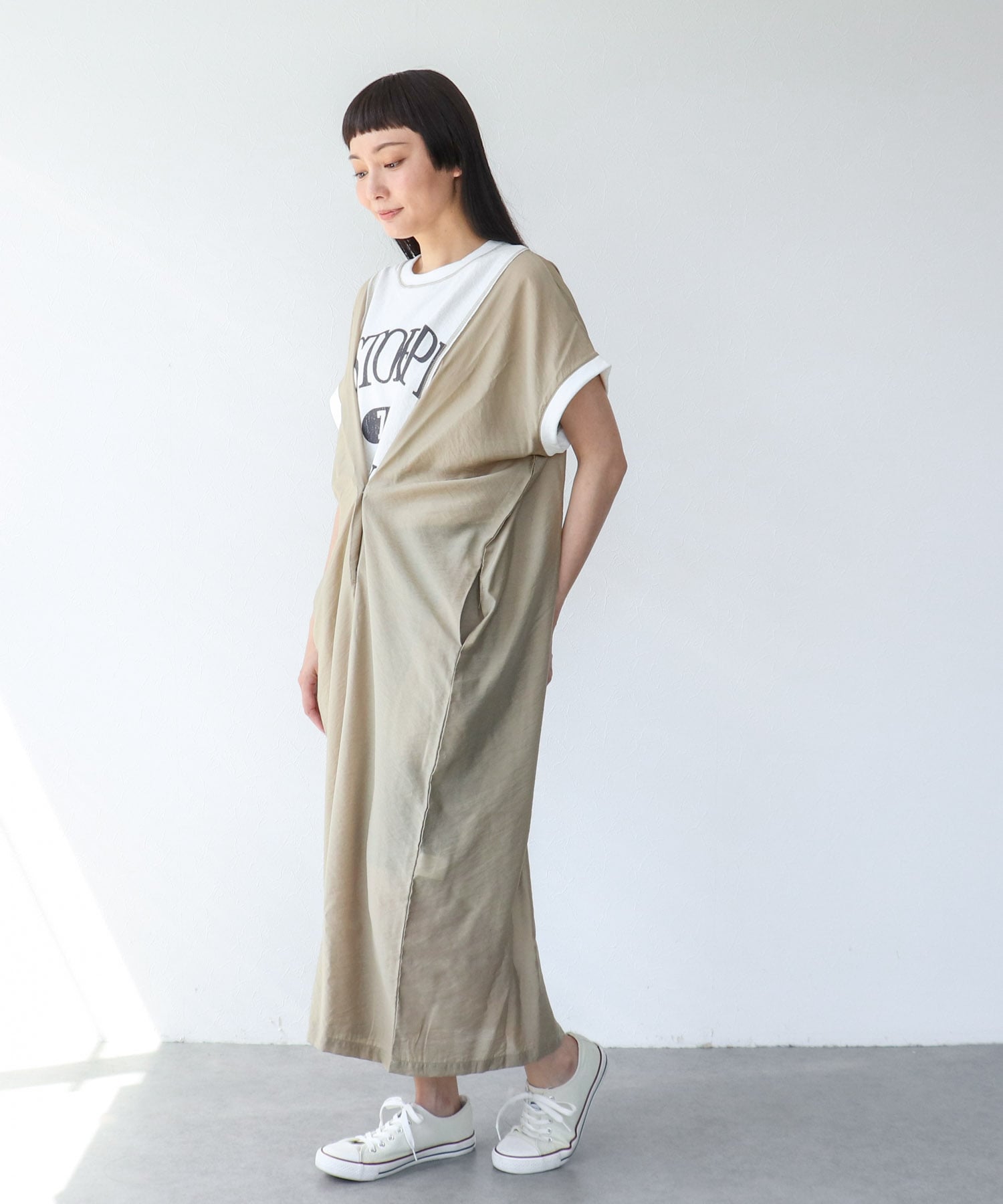 配色切替えリメイク風ロゴワンピース