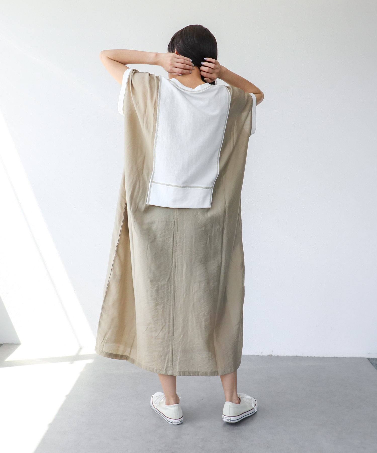 配色切替えリメイク風ロゴワンピース