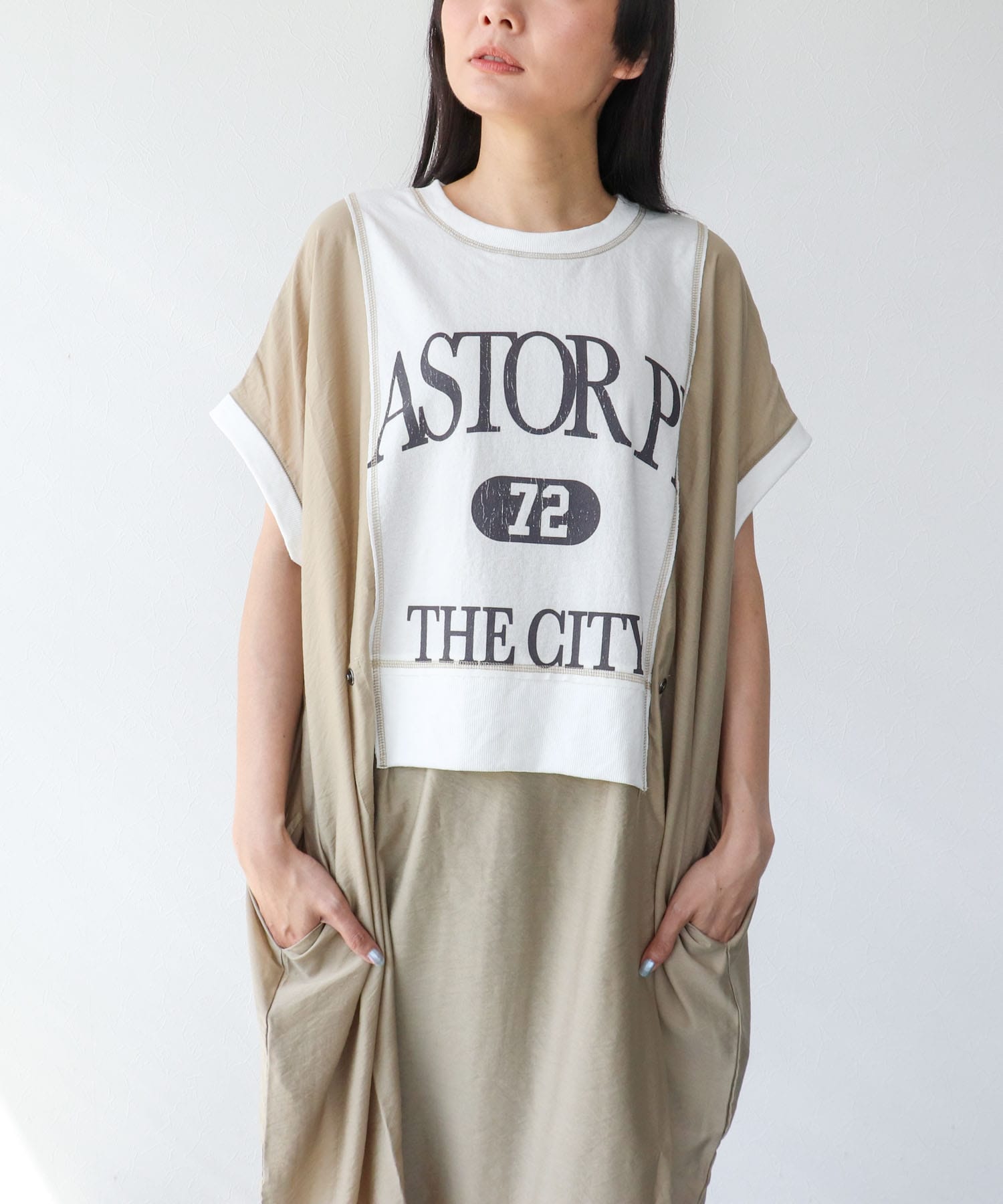 配色切替えリメイク風ロゴワンピース