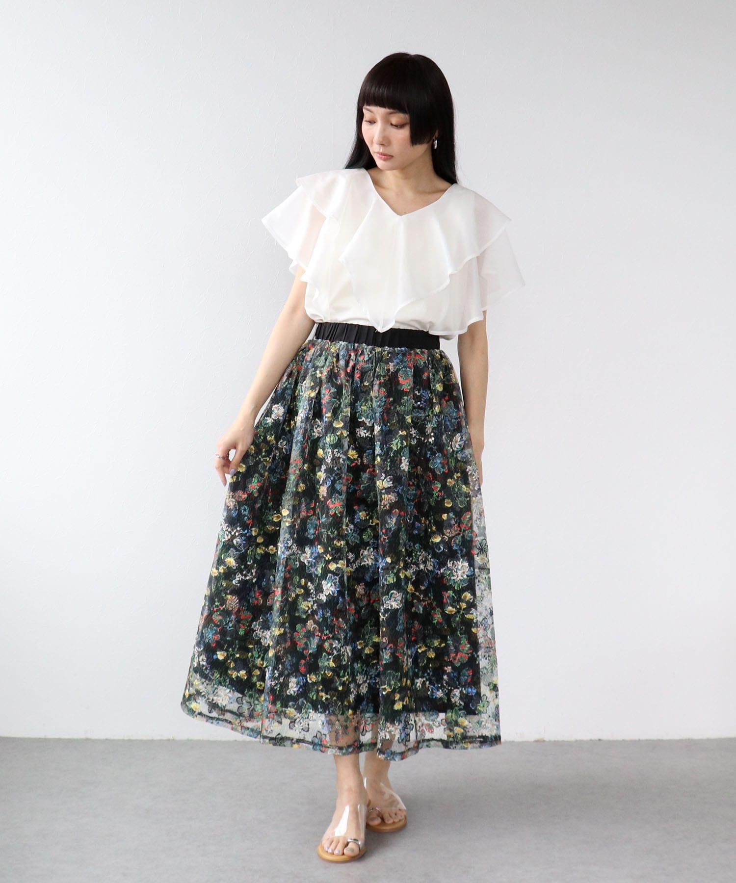 〔お家で試着〕布帛使いフリルカラープルオーバー