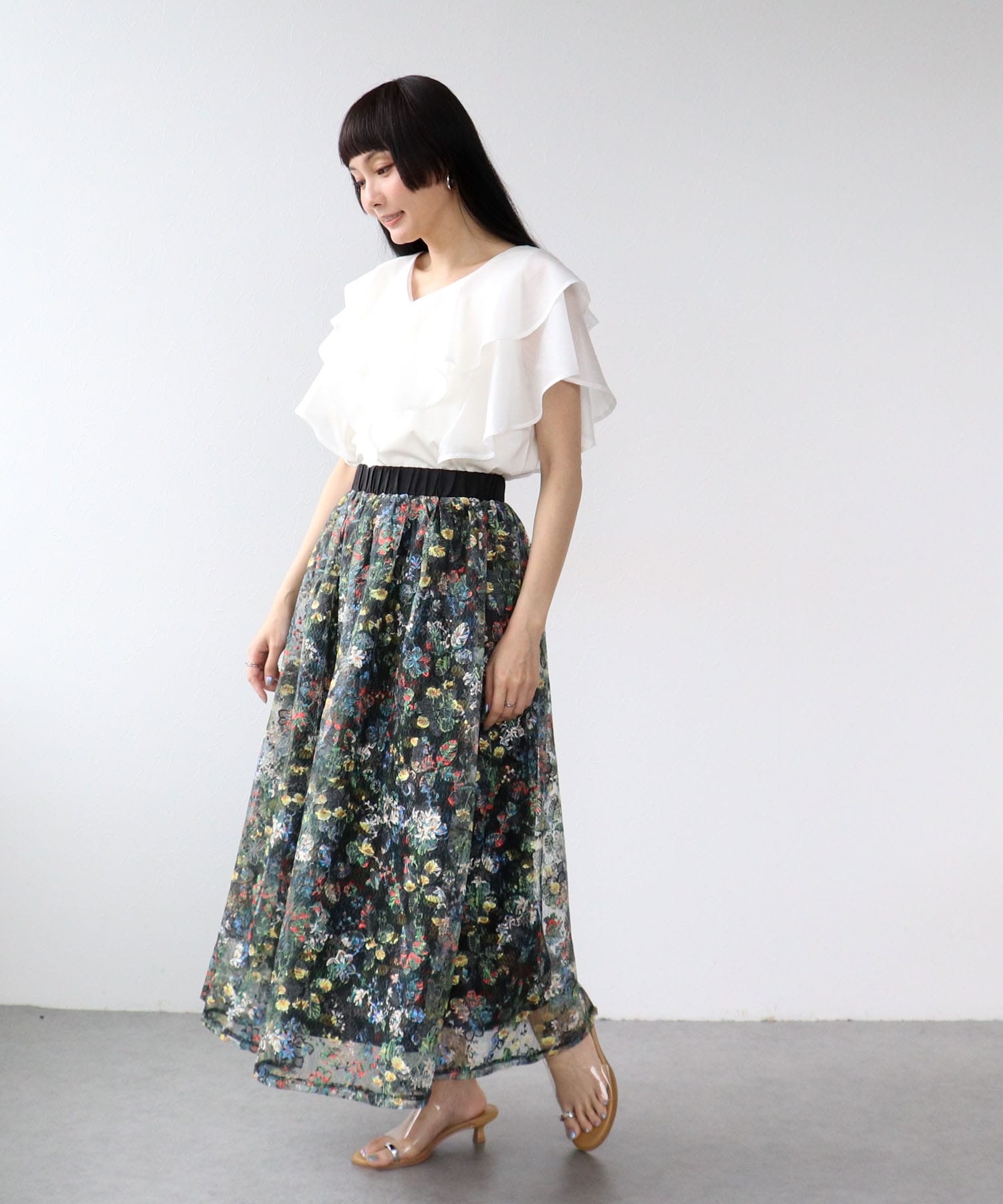 〔お家で試着〕布帛使いフリルカラープルオーバー