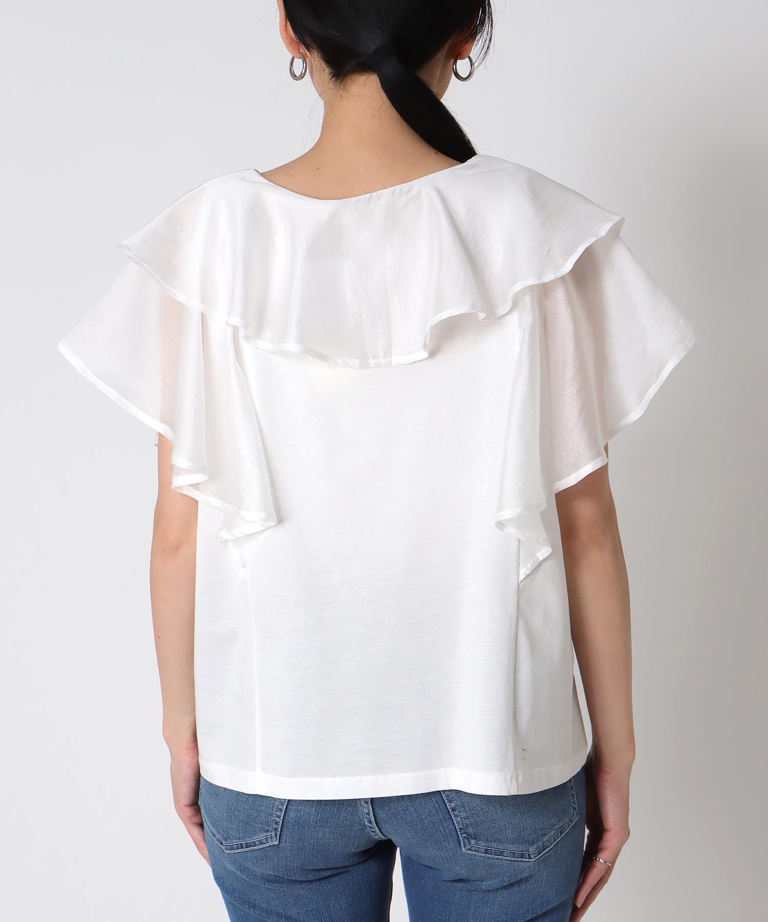 〔お家で試着〕布帛使いフリルカラープルオーバー