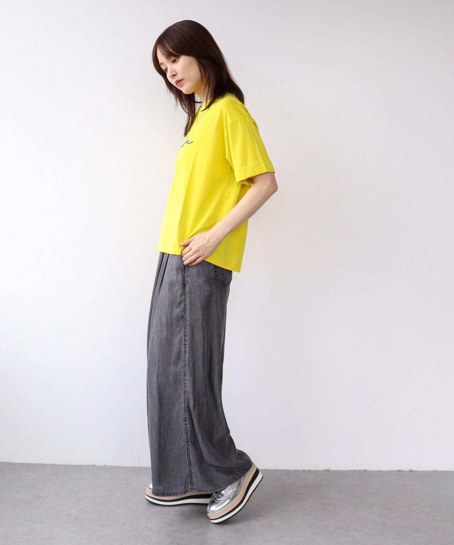 コード刺繍ロゴTシャツ