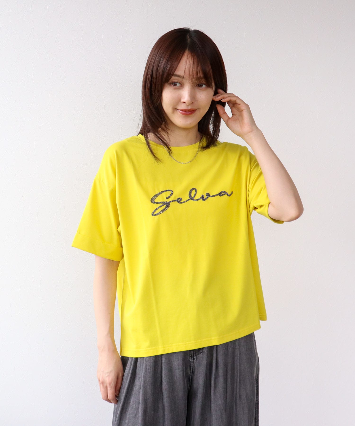 コード刺繍ロゴTシャツ