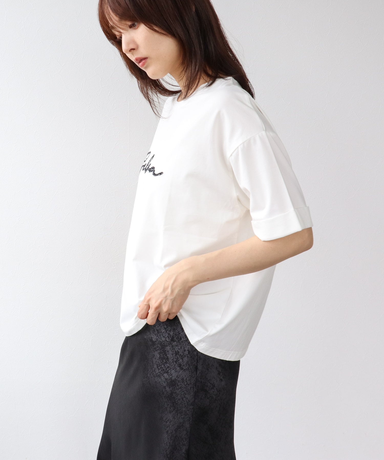 コード刺繍ロゴTシャツ