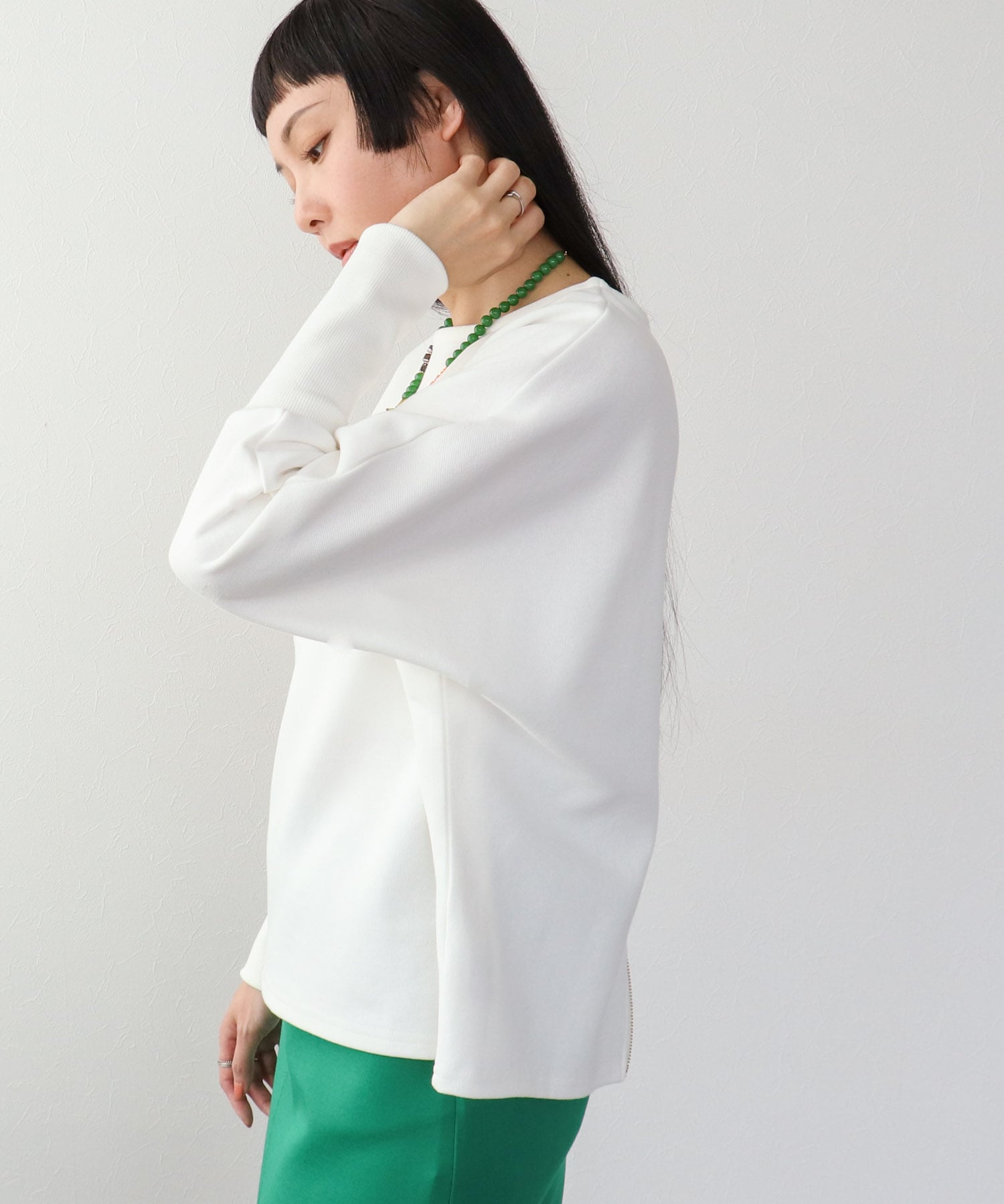 サカリバドルマンバックジッププルオーバー