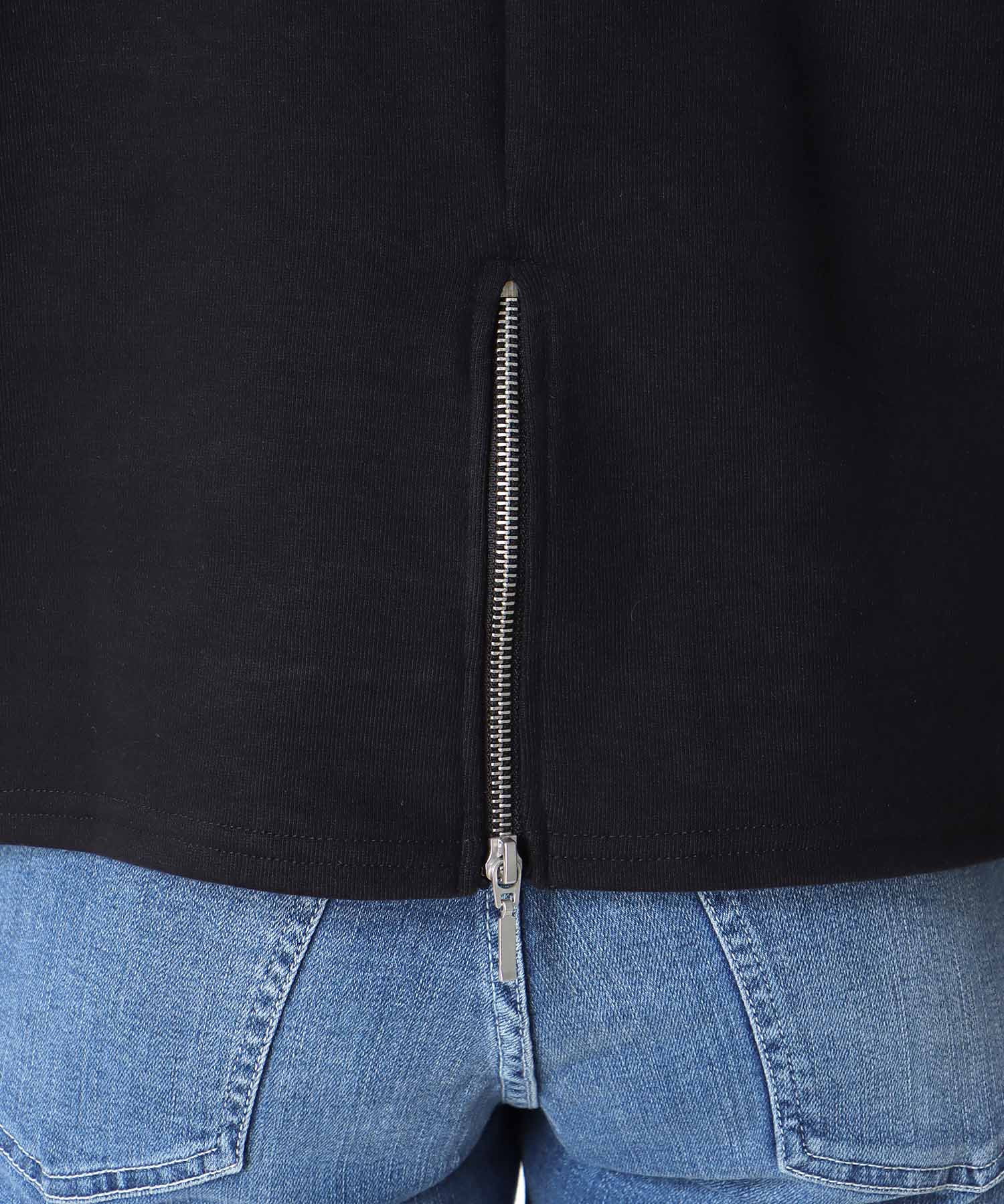 サカリバドルマンバックジッププルオーバー