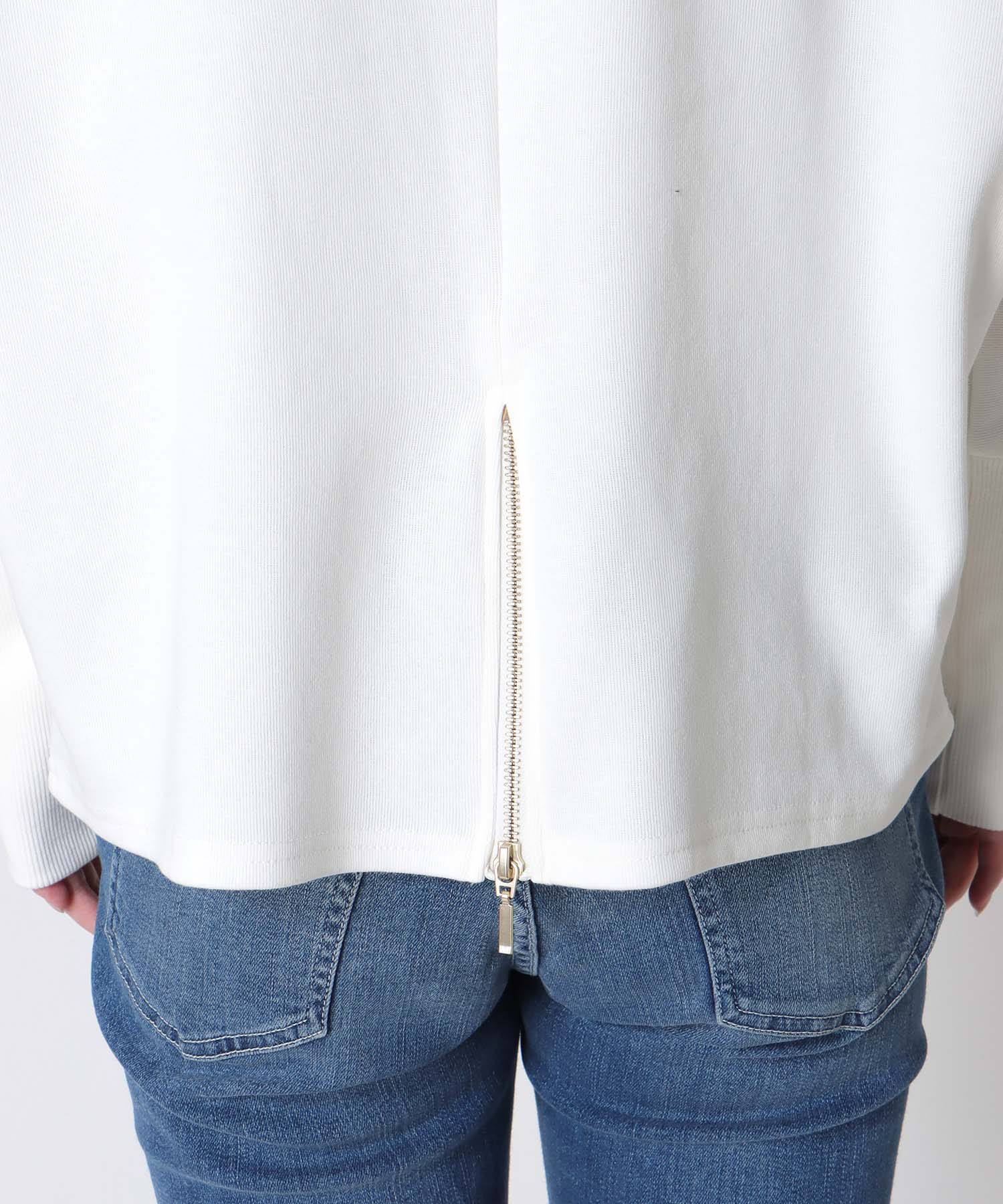 サカリバドルマンバックジッププルオーバー