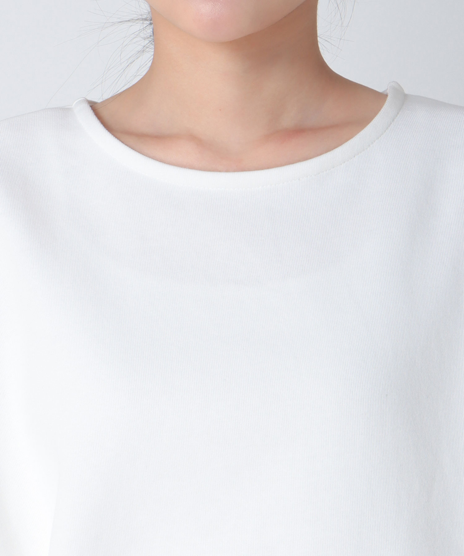 サカリバドルマンバックジッププルオーバー