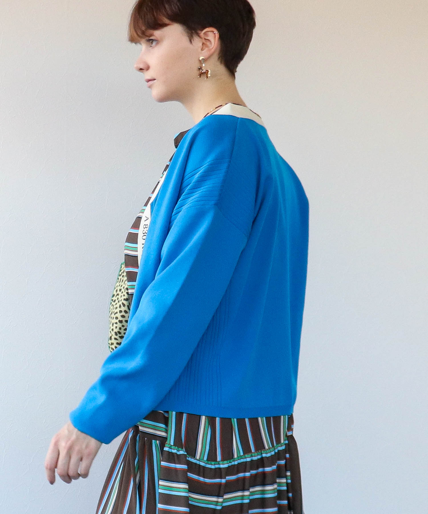 超軽量編柄ロゴZIPブルゾン