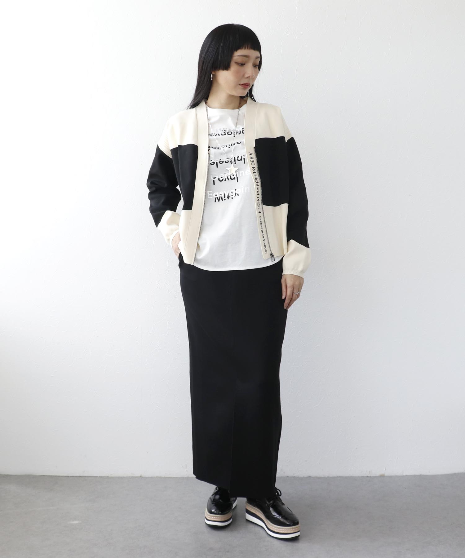 超軽量編柄ロゴZIPブルゾン