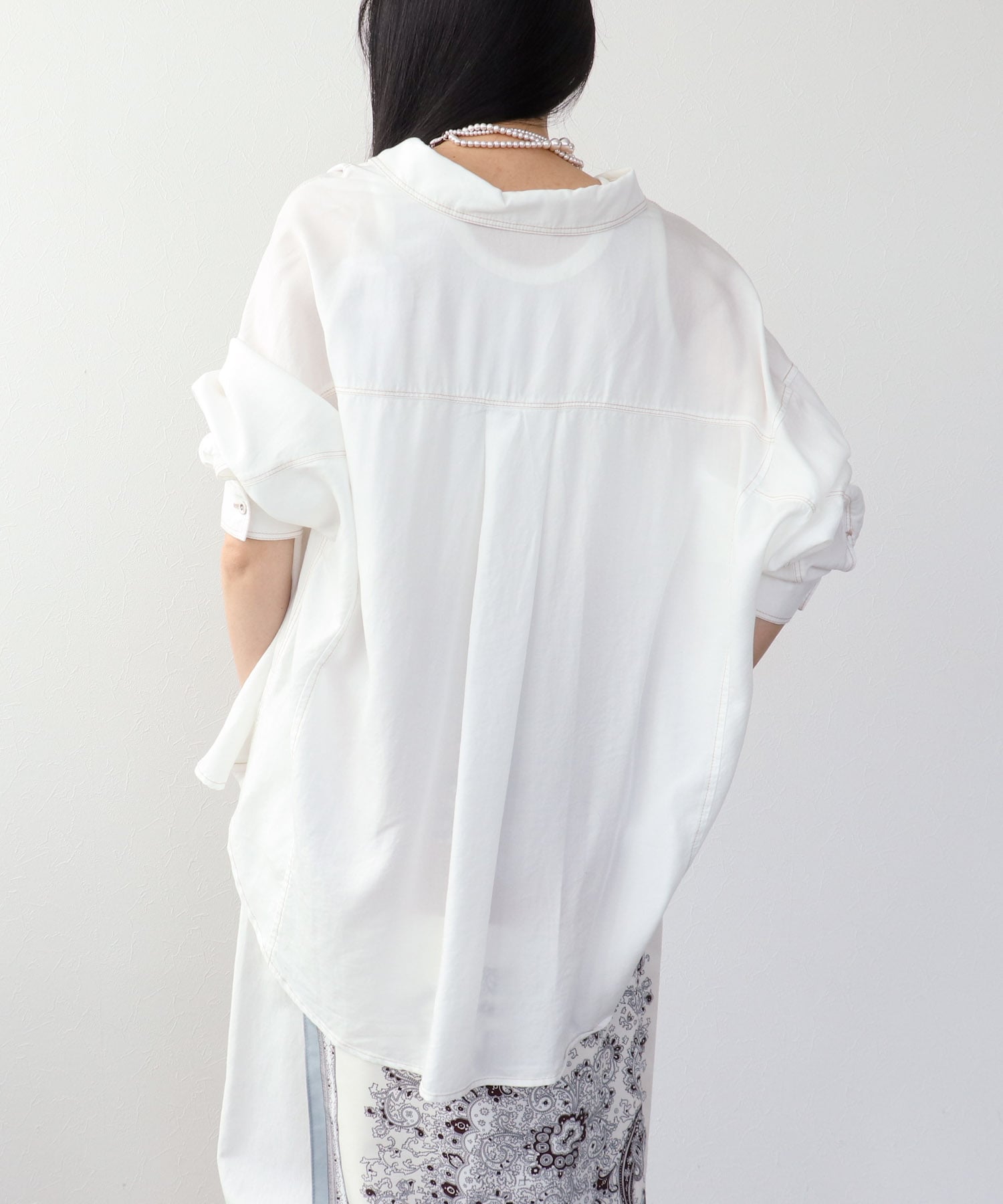 パウダーシルクデニムラウンドブラウス