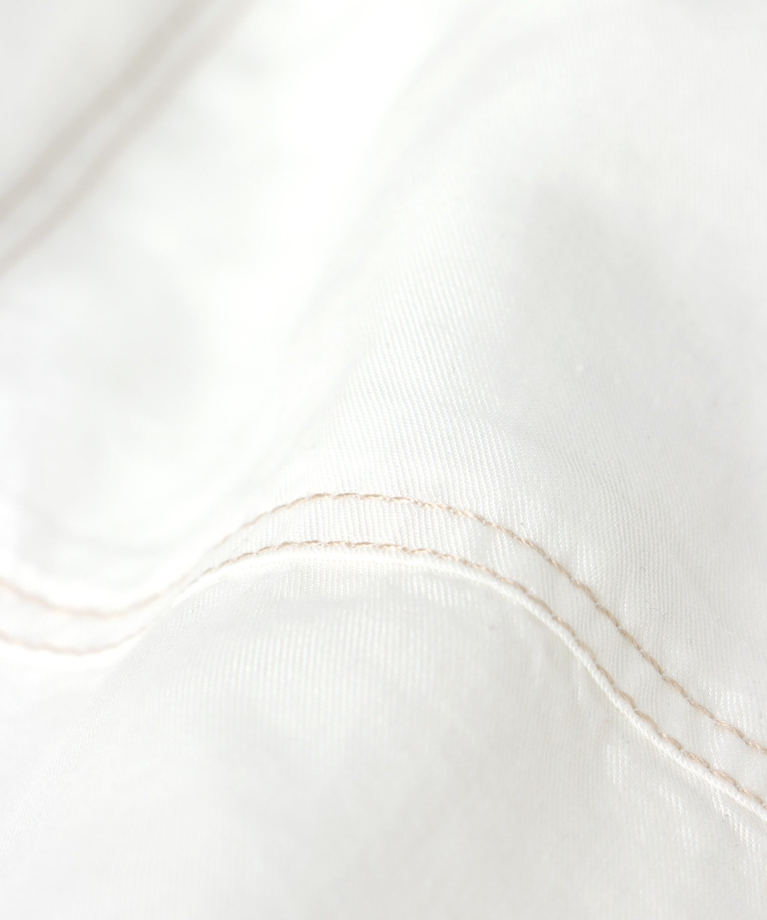 パウダーシルクデニムラウンドブラウス