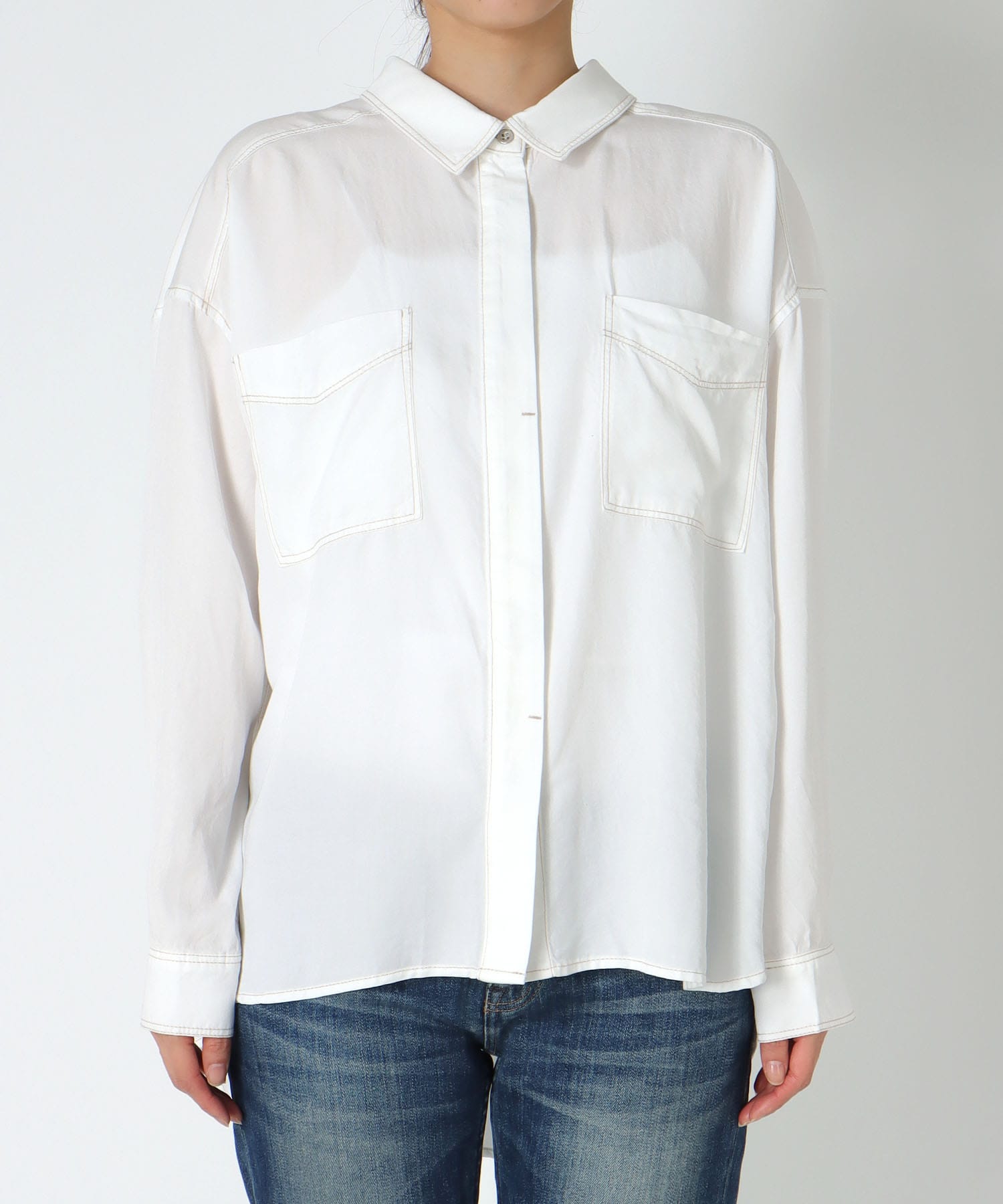 パウダーシルクデニムラウンドブラウス