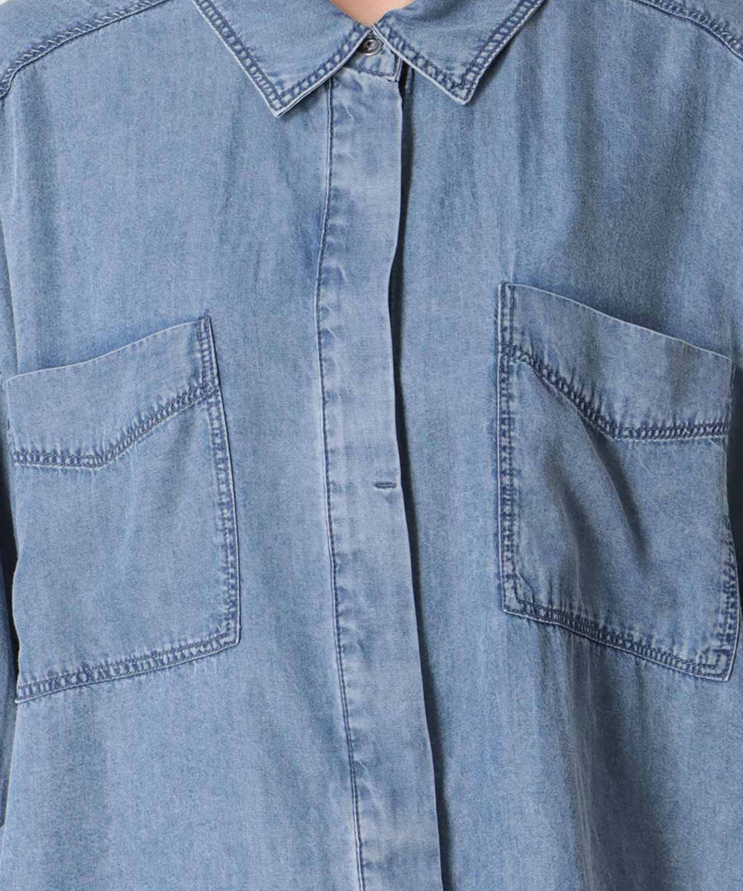 パウダーシルクデニムラウンドブラウス