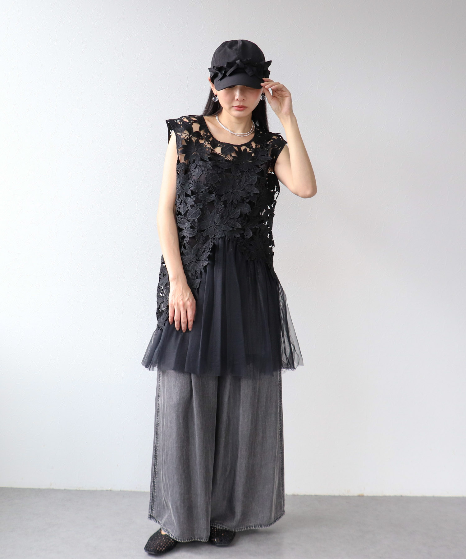 【2/26(木)12時予約開始】パウダーシルクデニムラウンドパンツ