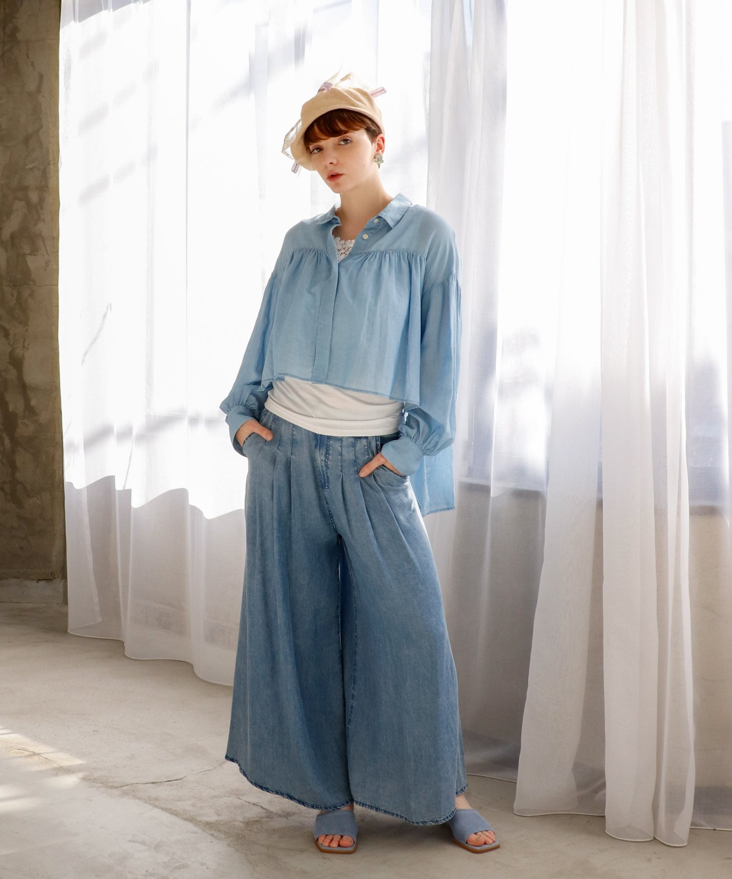 パウダーシルクデニムラウンドパンツ