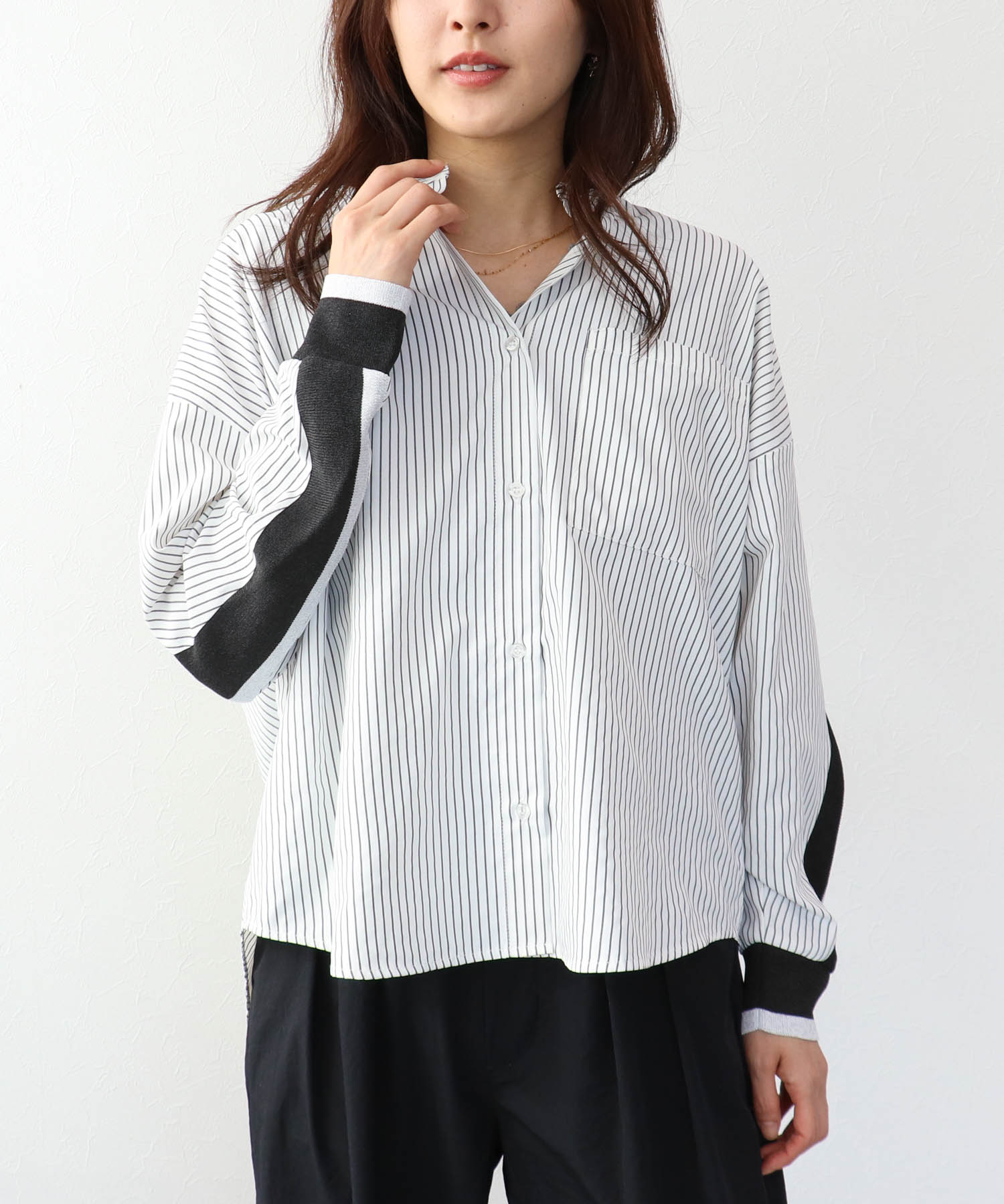 バックヨークテープブラウス